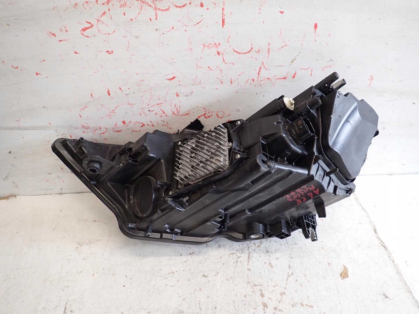 Licht vorne vorne rechts AUDI A6 C8 2018- FULL LED 4K0941040