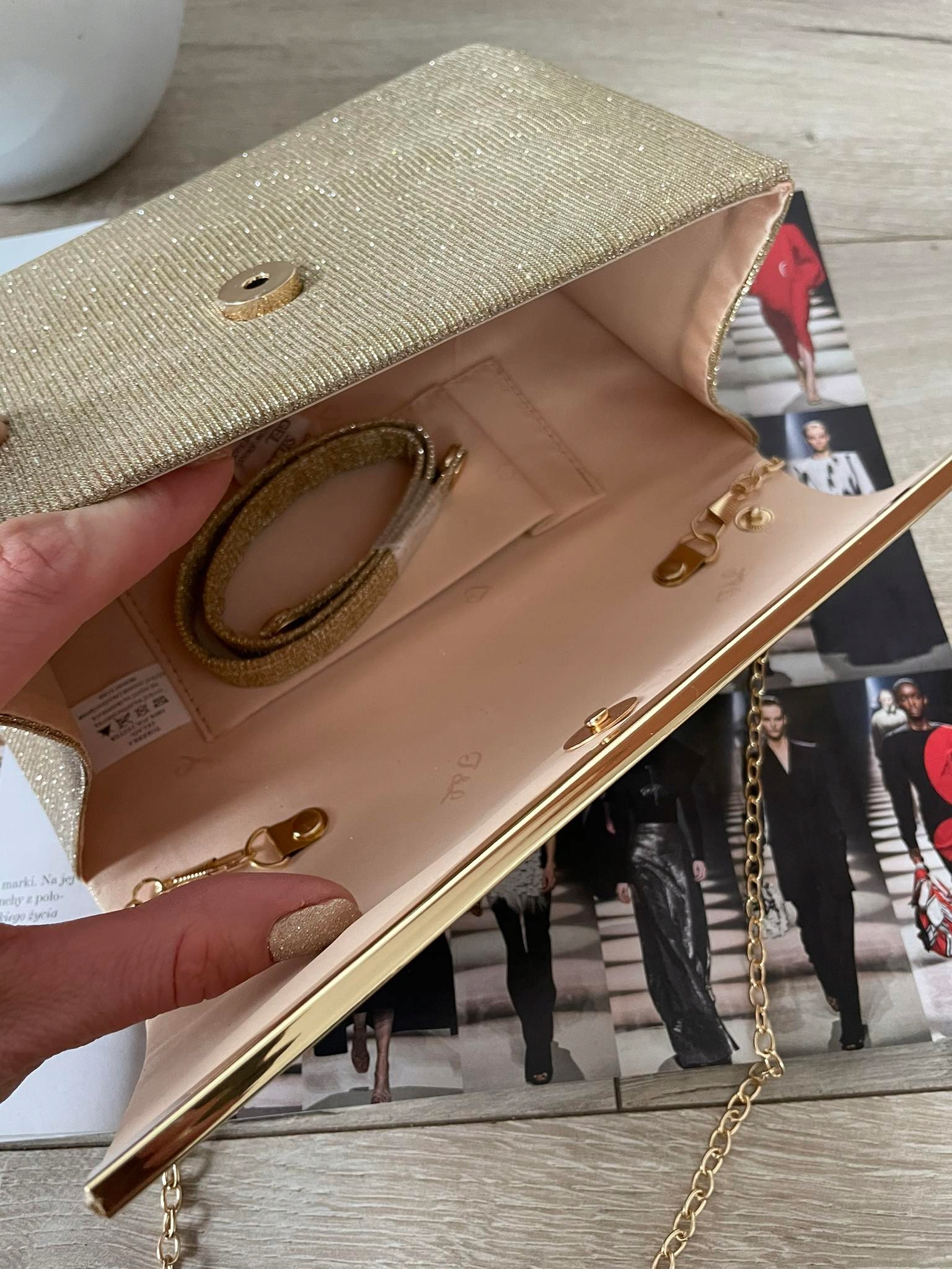 BŁYSZCZĄCA PIĘKNA TOREBKA KOPERTÓWKA różowe złoto Szerokość produktu 22 cm