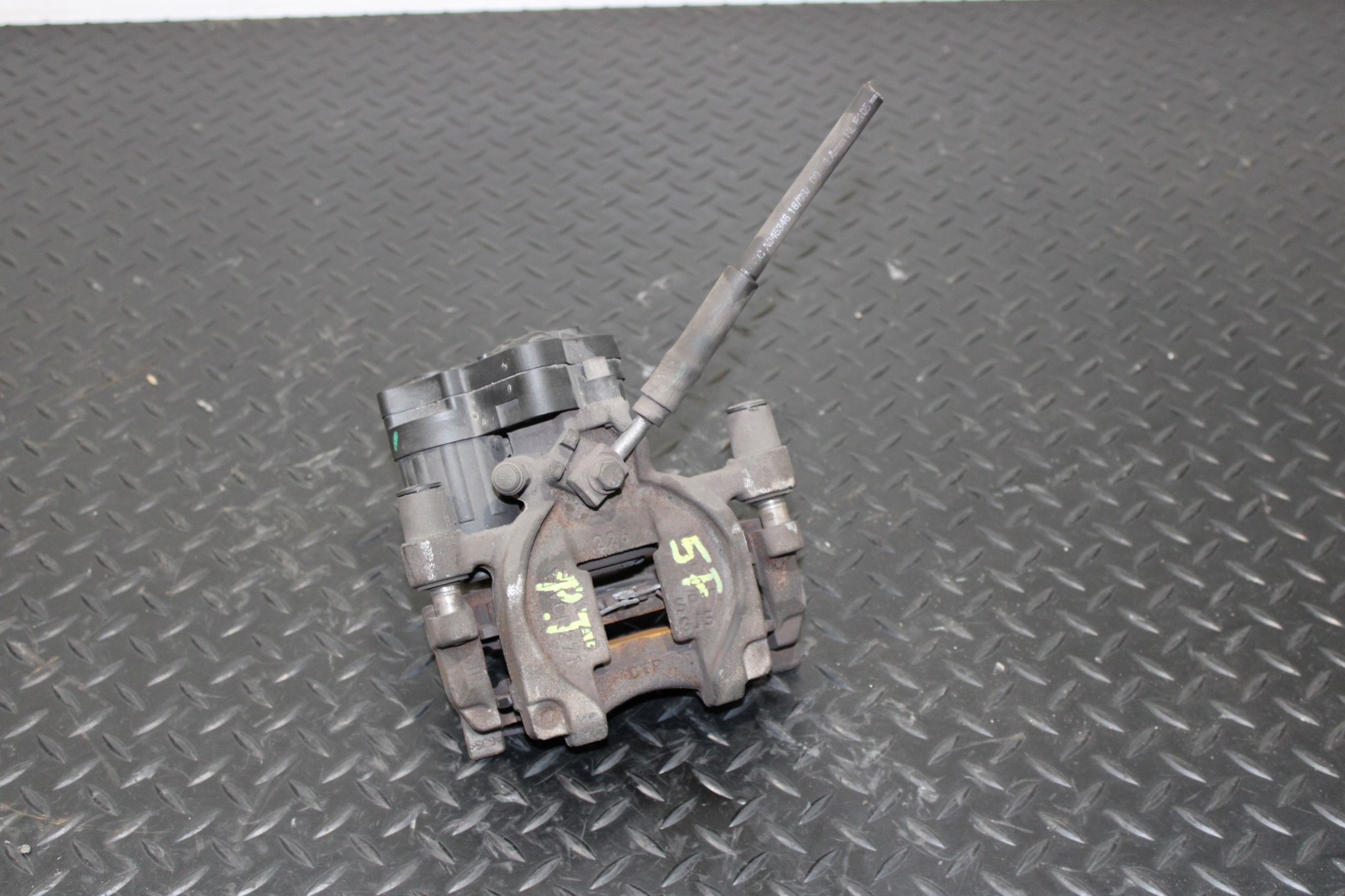 caliper brake right rear part SEAT LEON III 3 5F 5F0 LIFT