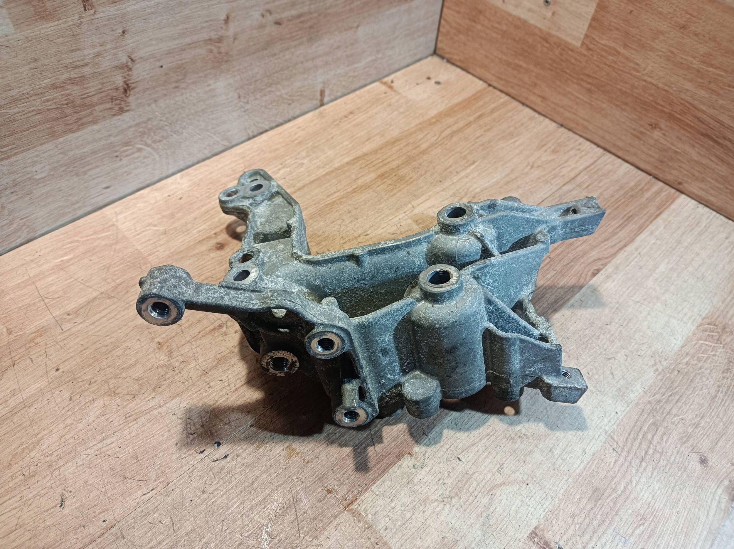 engine mount PSA 1.6 EHDI 9804121180