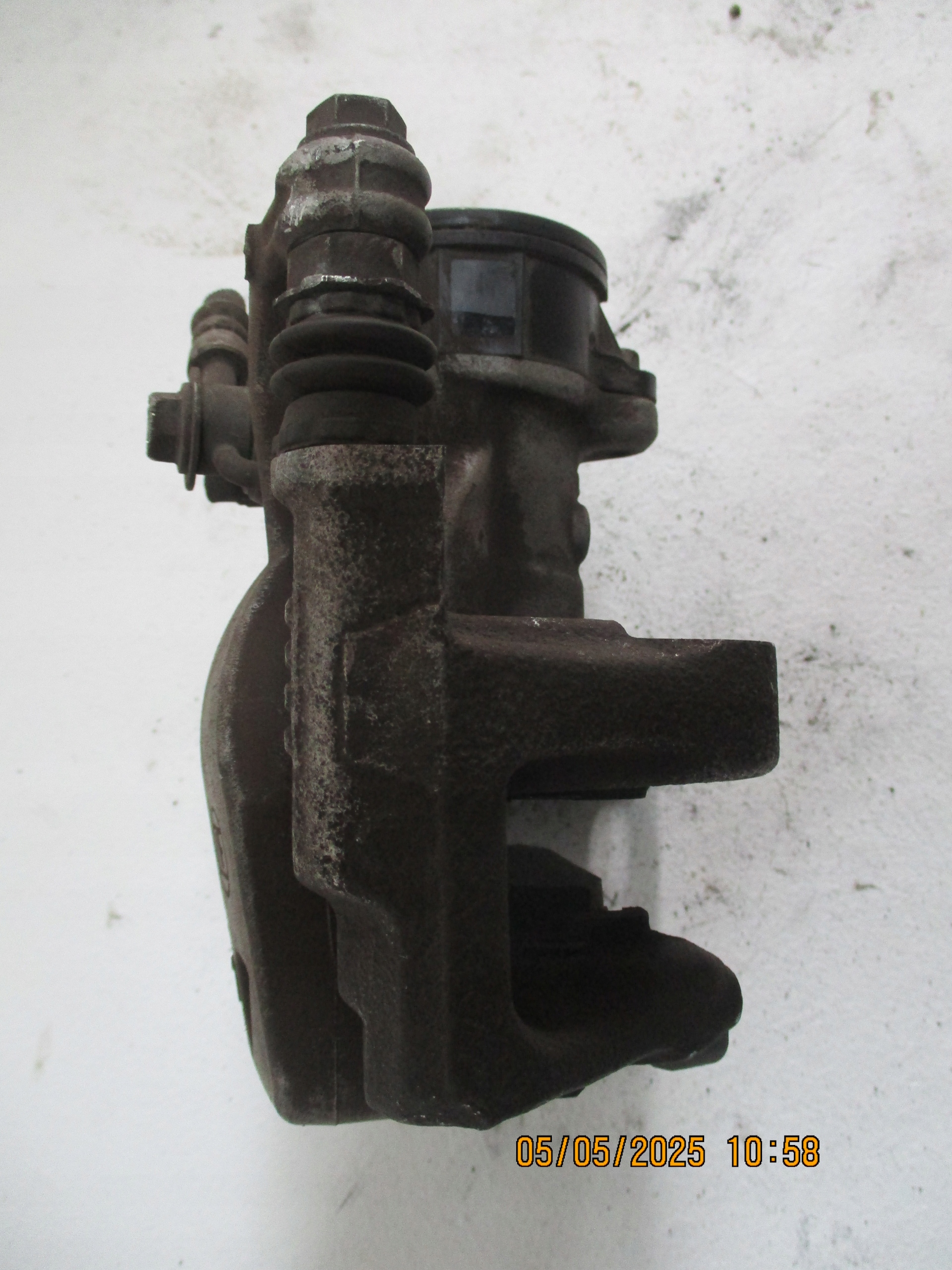 caliper calipers RENAULT AUSTRAL 1,2E-TECH 23R rear part rear