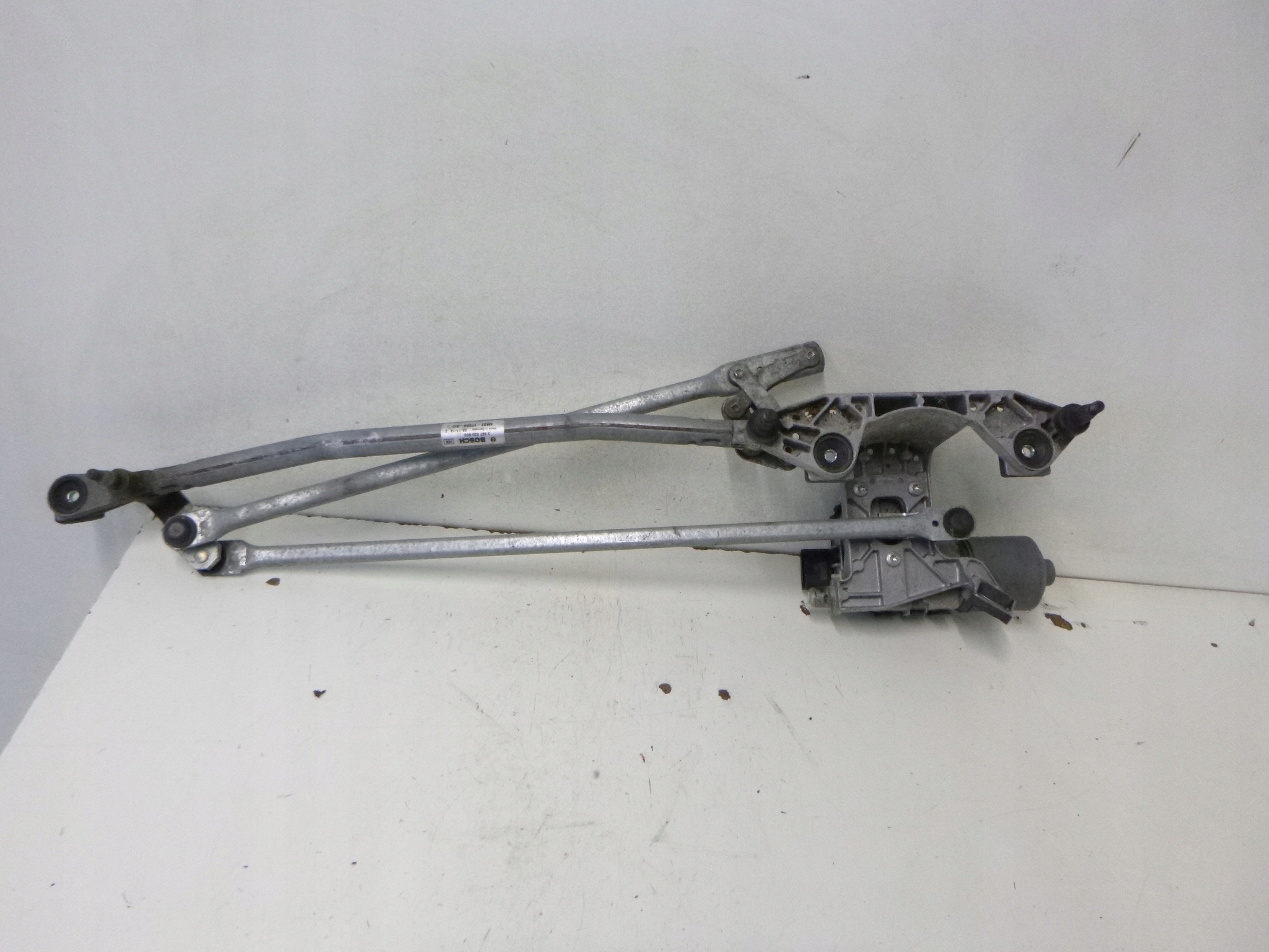 WISCHERGESTÄNGE VORNE FORD C - MAX 2005