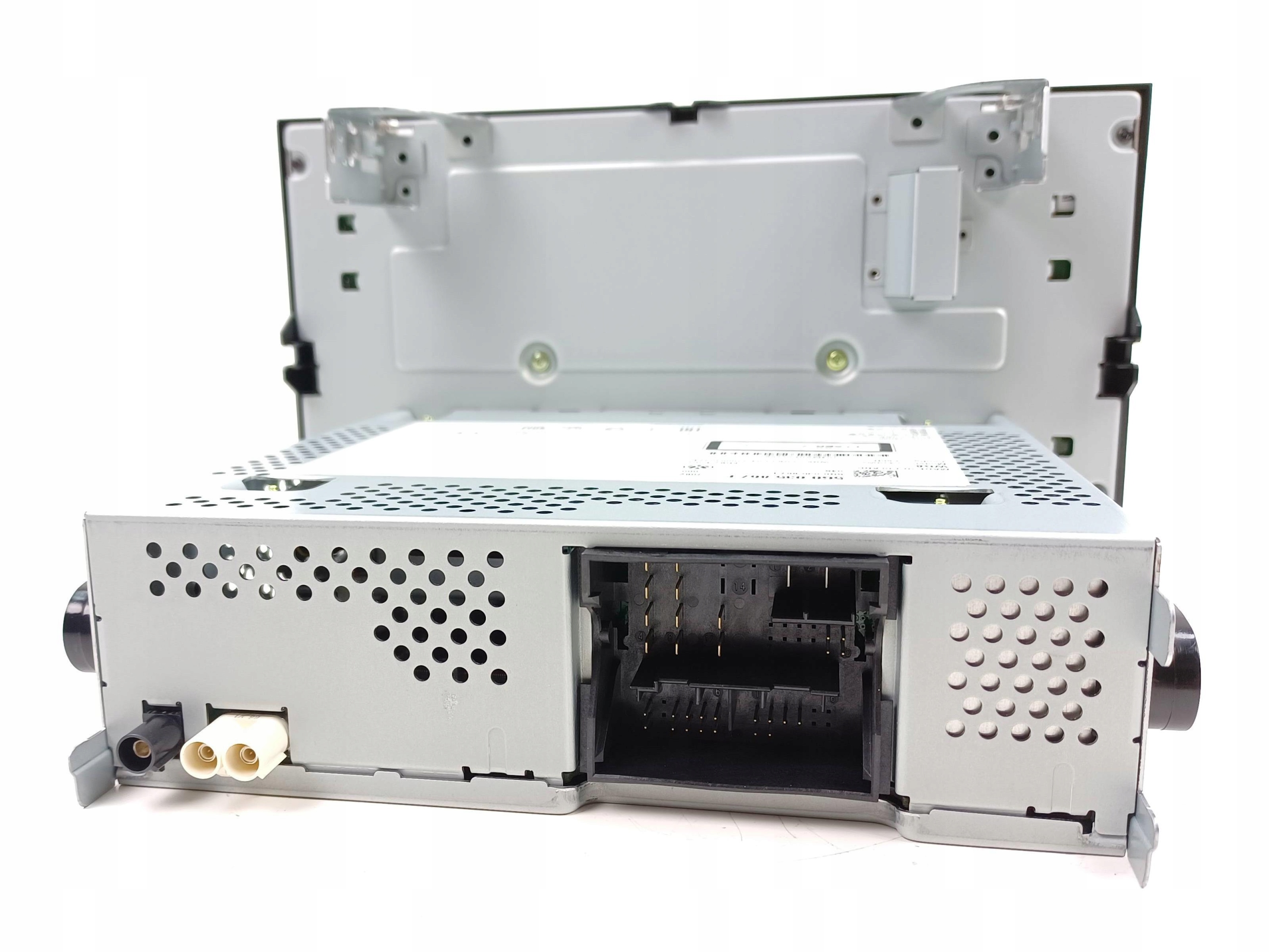 FABRYCZNIE NOWE RADIO VW GOLF VII PASSAT B8 TIGUAN Car type Passenger cars