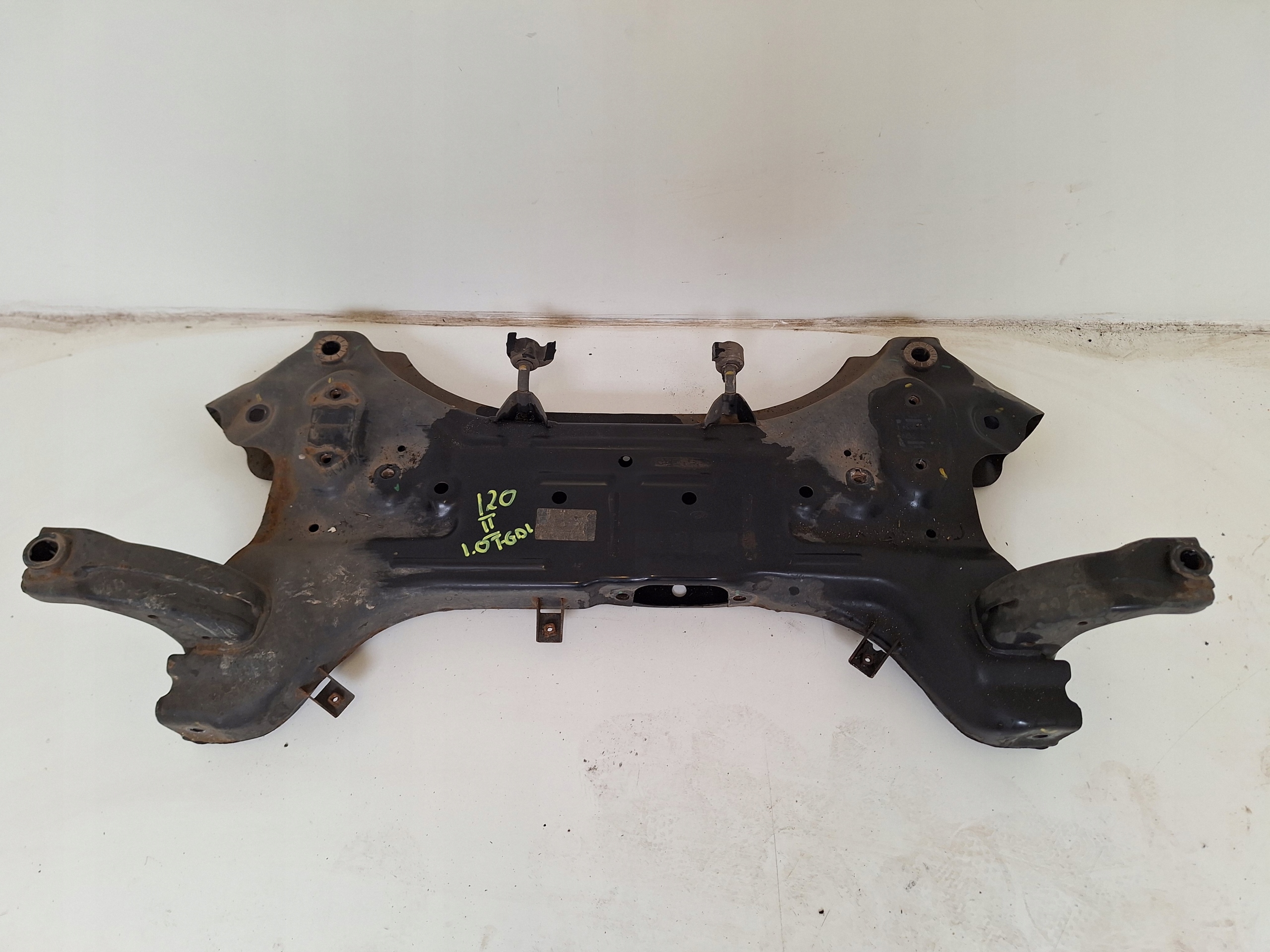 Hyundai I20 II подрамник перед 62401-C8000