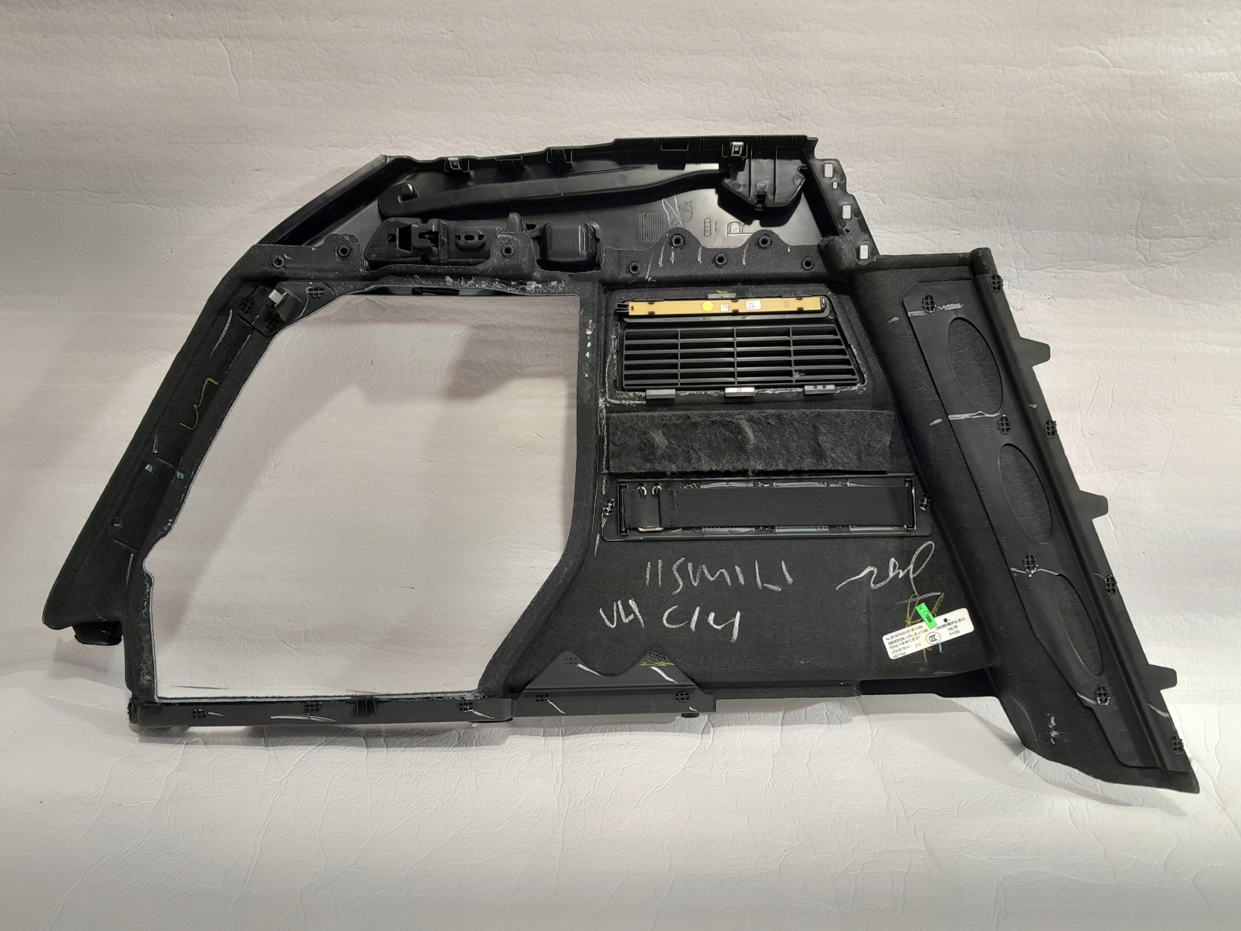 AUDI Q5 II 80A boot upholstery 80A863880N