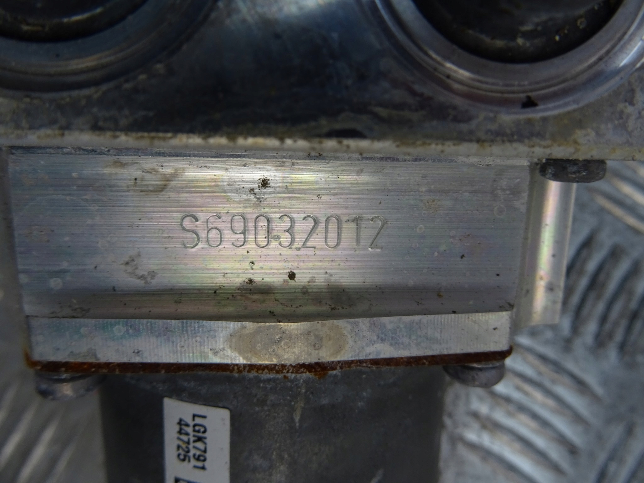 BMW X3 G01 насос ABS 6895450