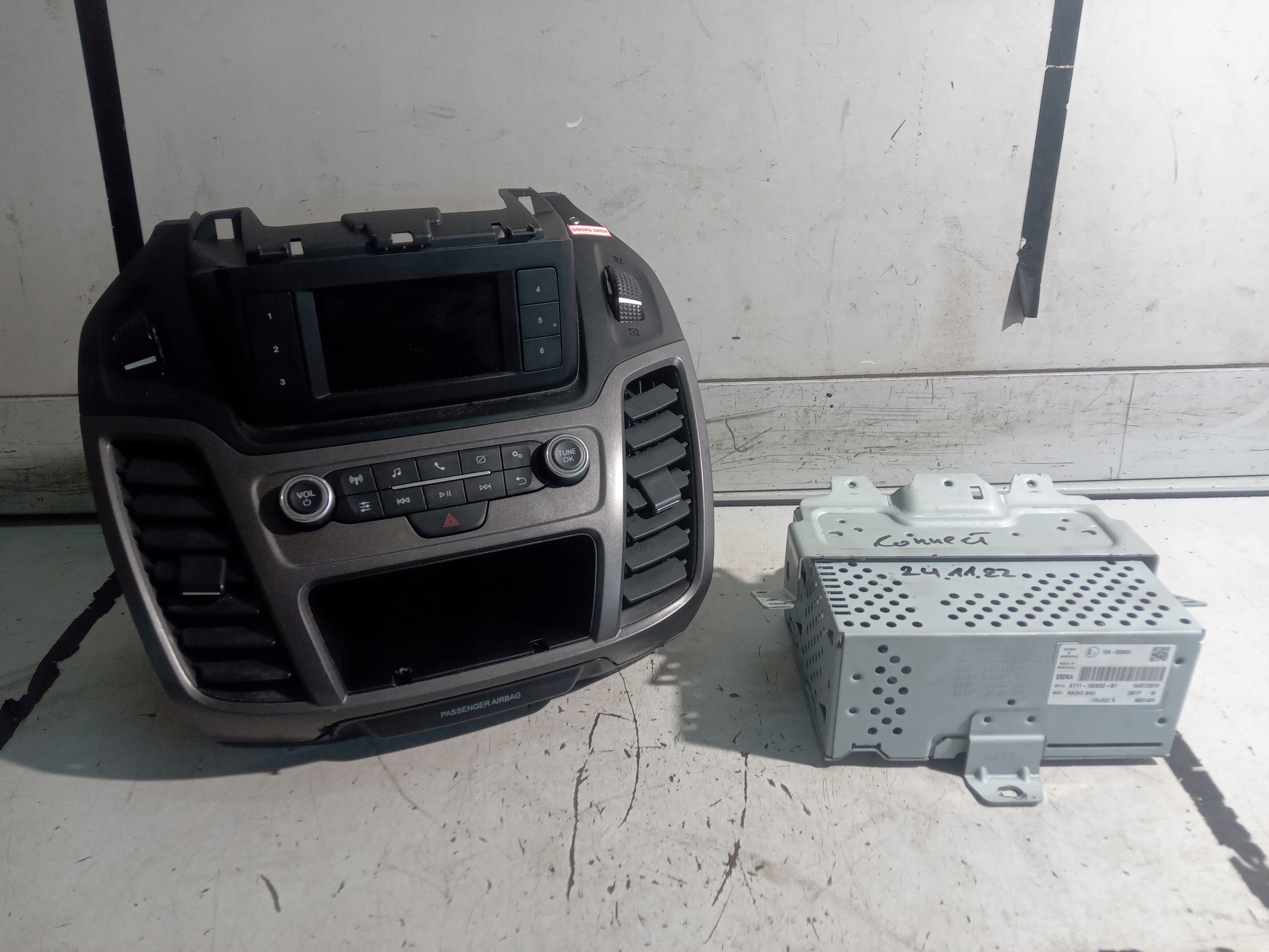FORD TOURNEO CONNECT MK2 LIFT RADIO KT1T-18D832-BT