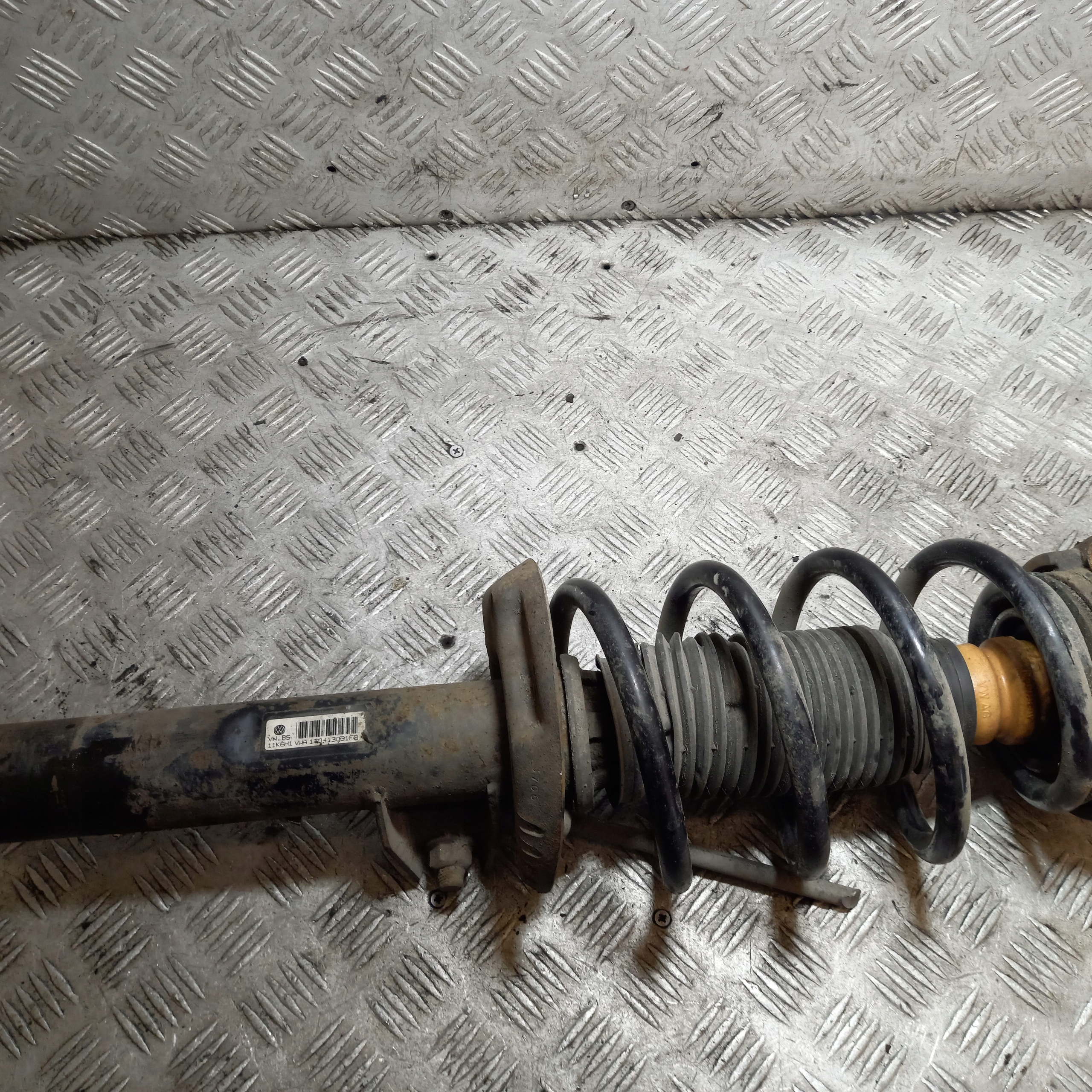 MCPERSON right front front AUDI A3 8P 1T0413031FB