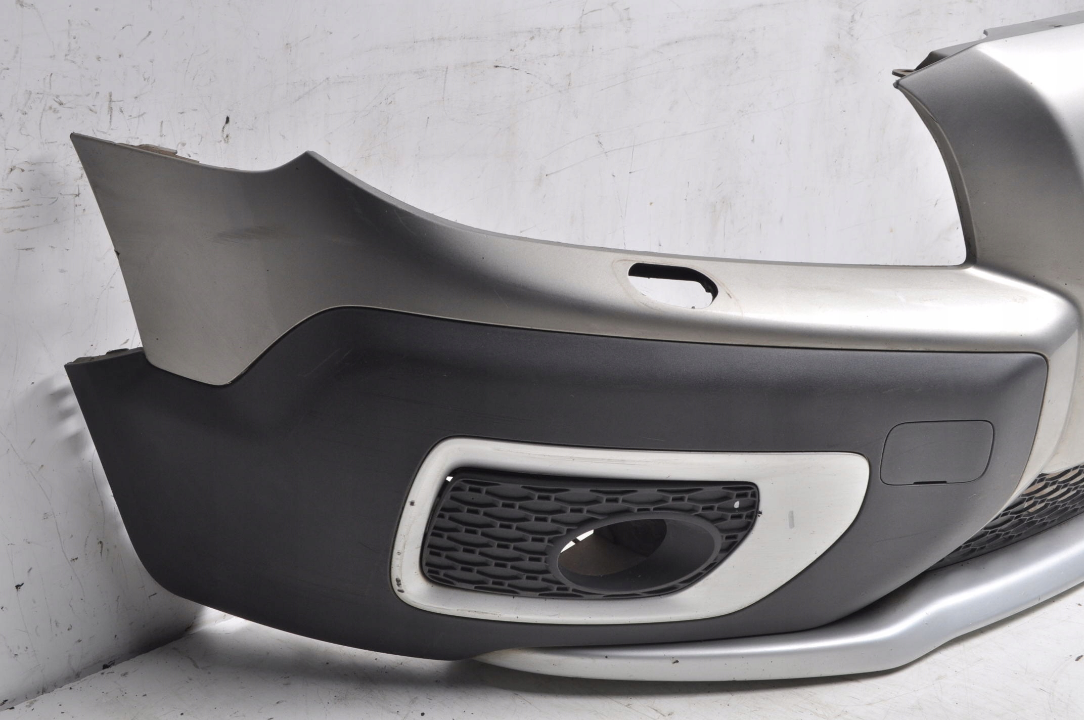 VOLVO XC70 II 2007-2012 ZDERZAK PRZÓD PRZEDNI Producent części Volvo