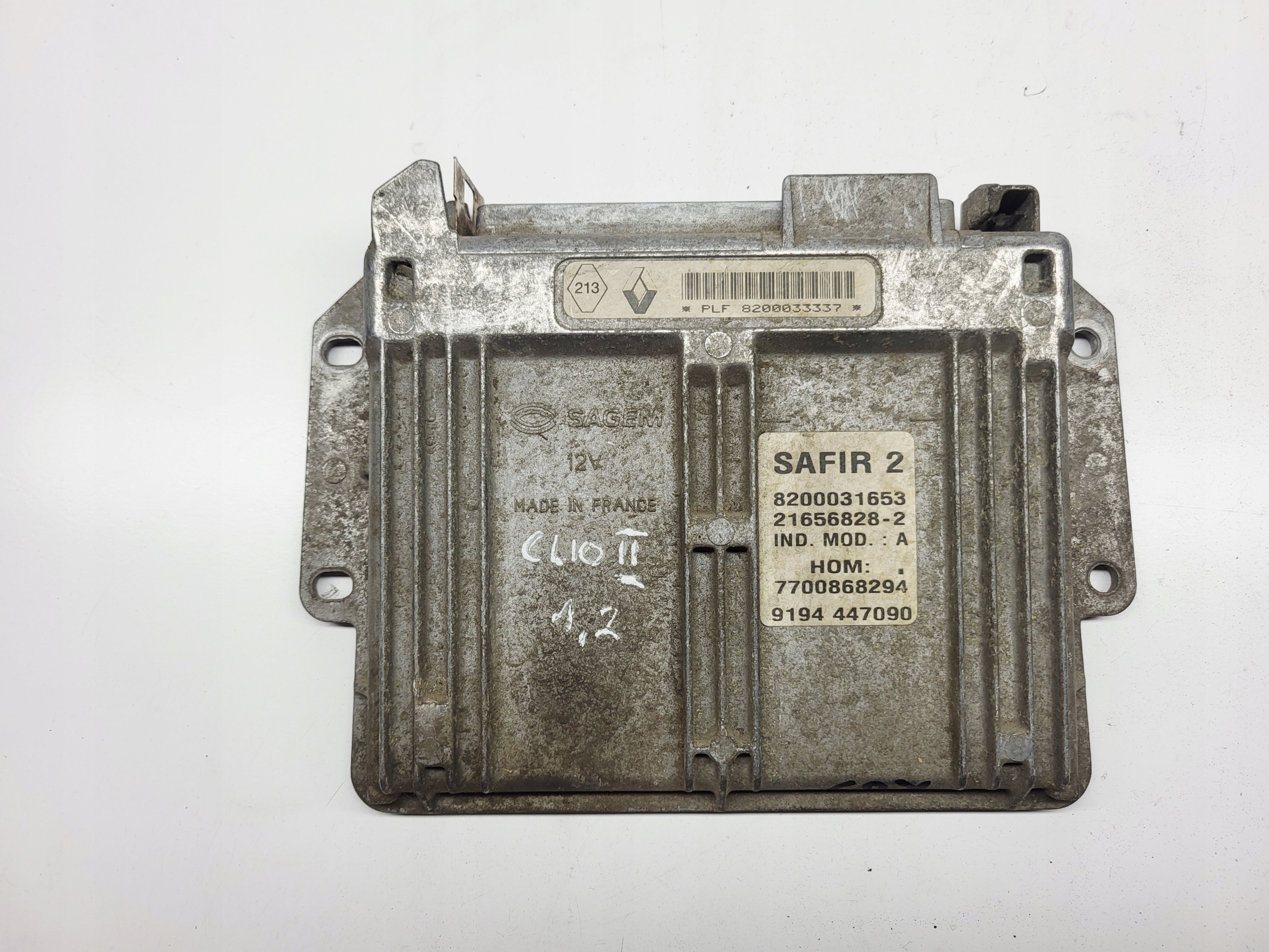 computer control unit of the engine RENAULT CLIO II 1.2B 8200033337 7700868294