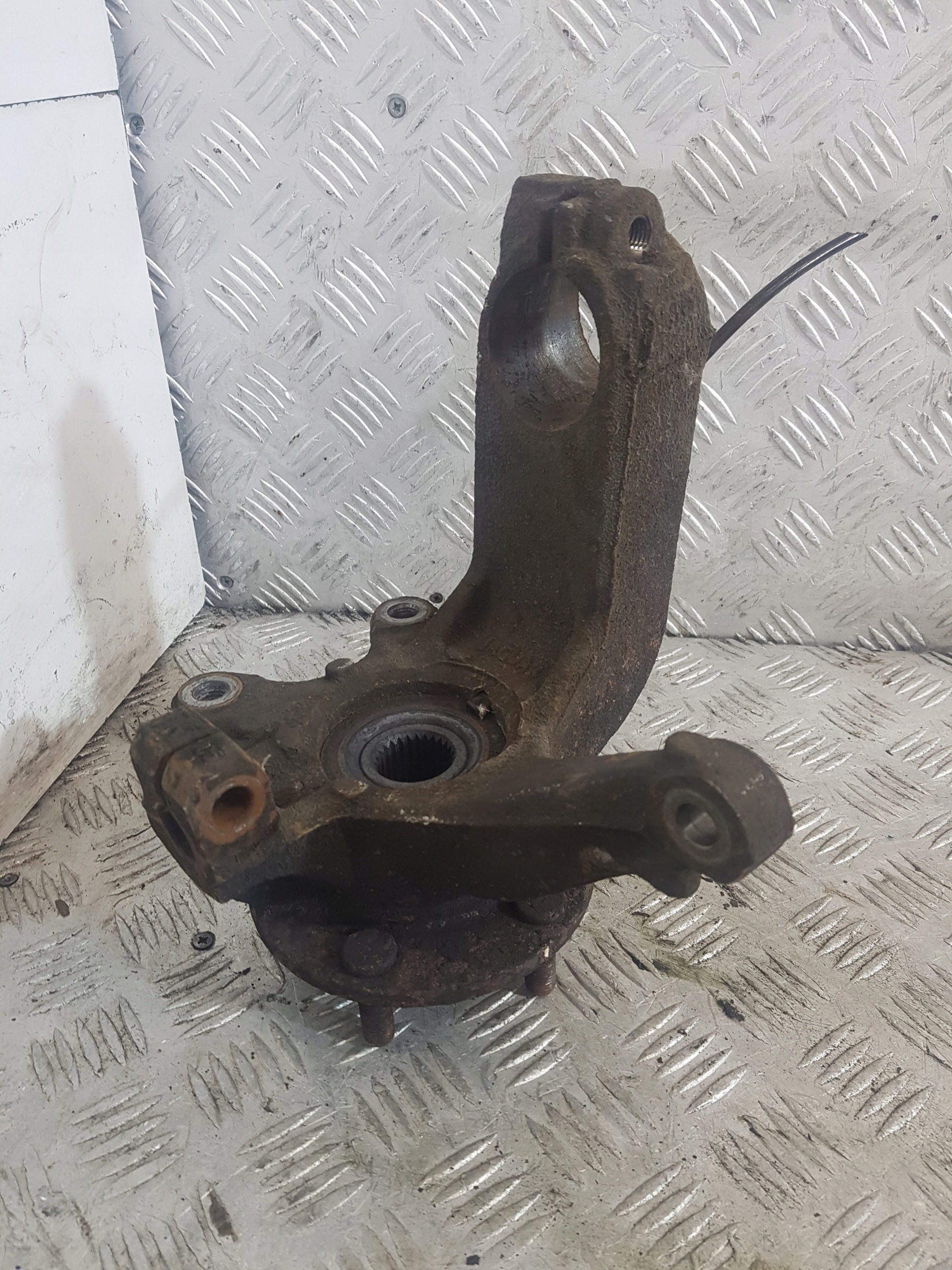 otoč čepu pravý předek JAGUAR X-TYPE 2.2 D