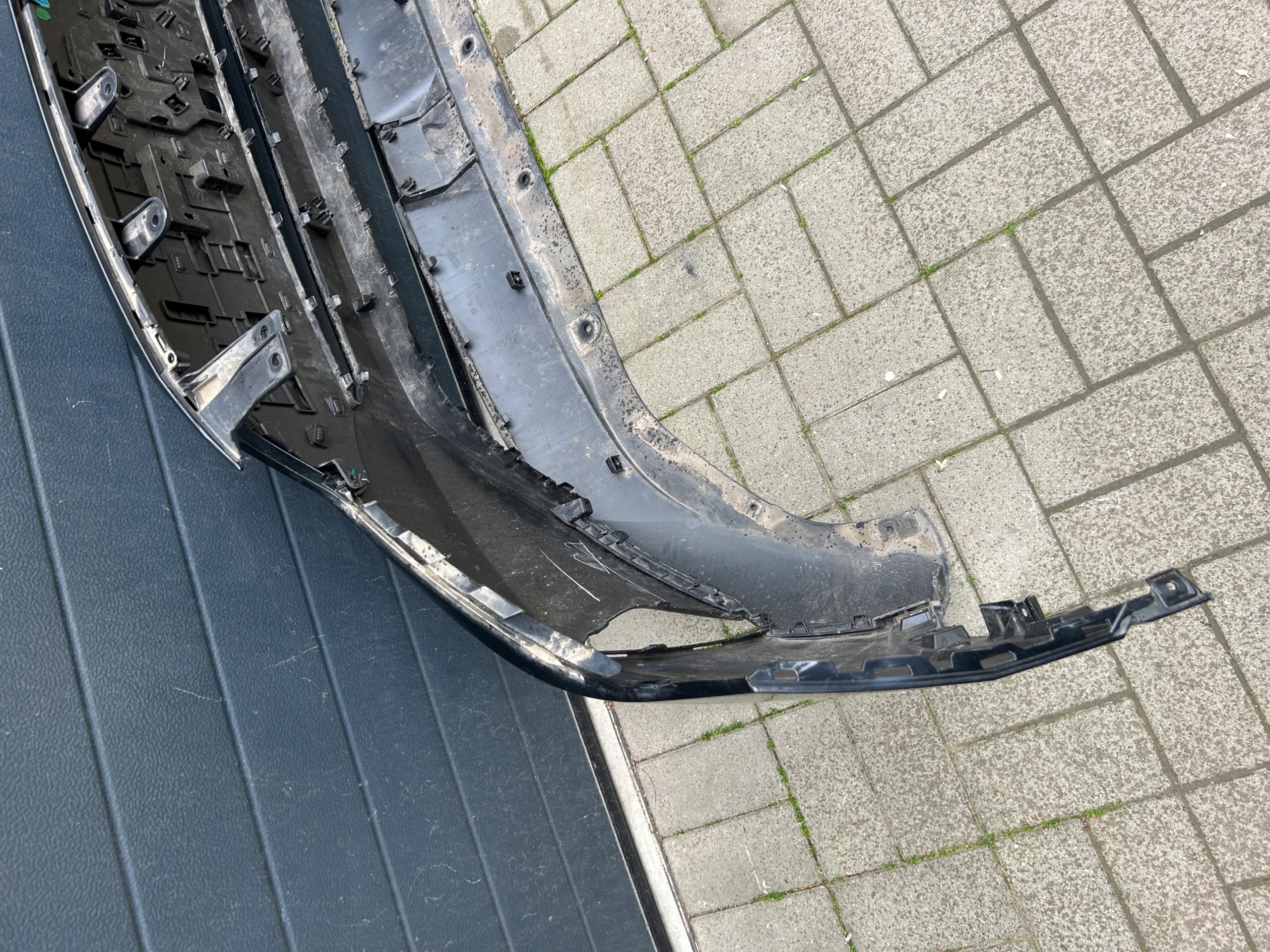 MG 5 EV 2021- bumper front ladny