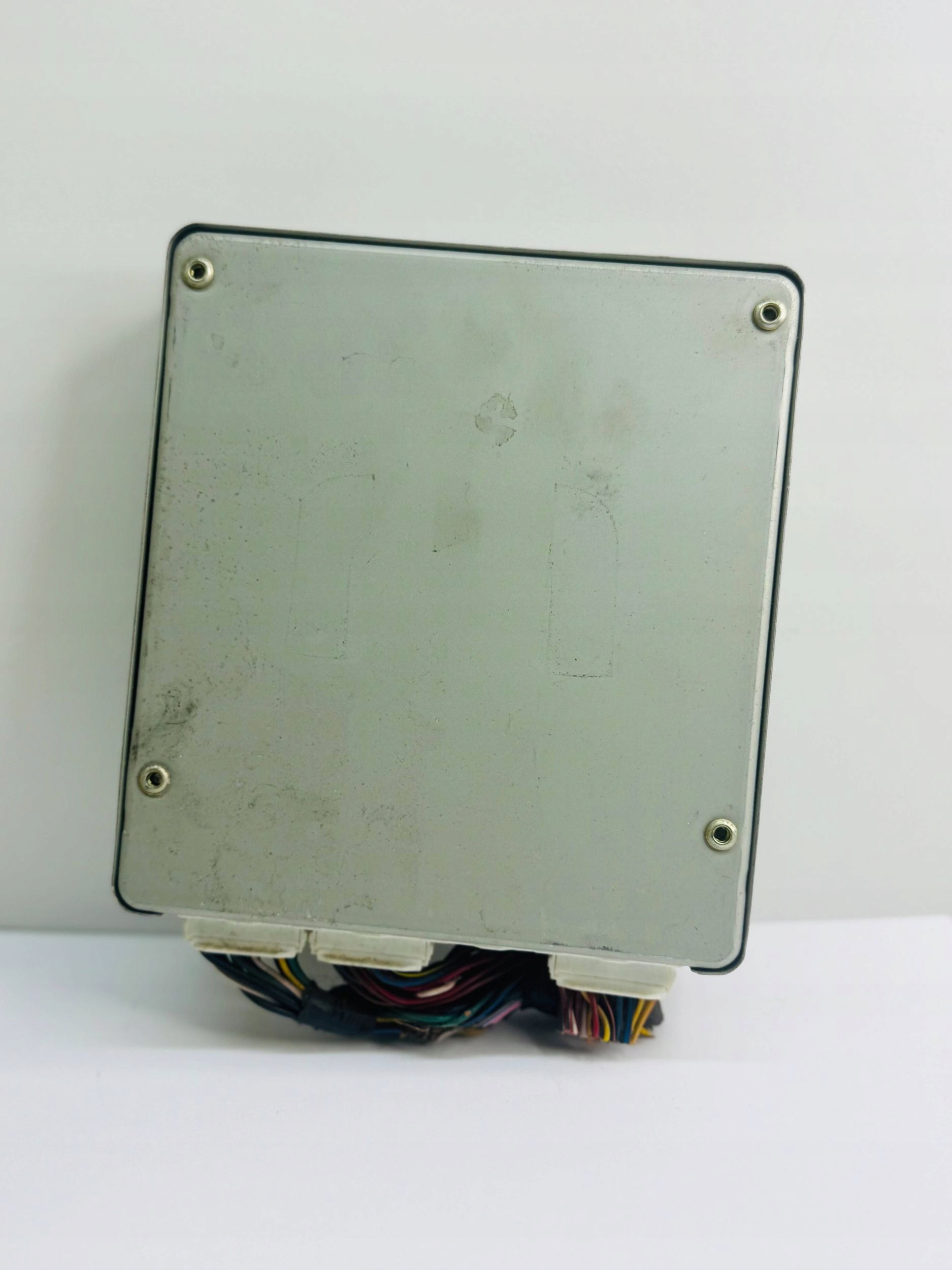 computer of the engine control unit MAZDA 6 1.8 L81318881H
