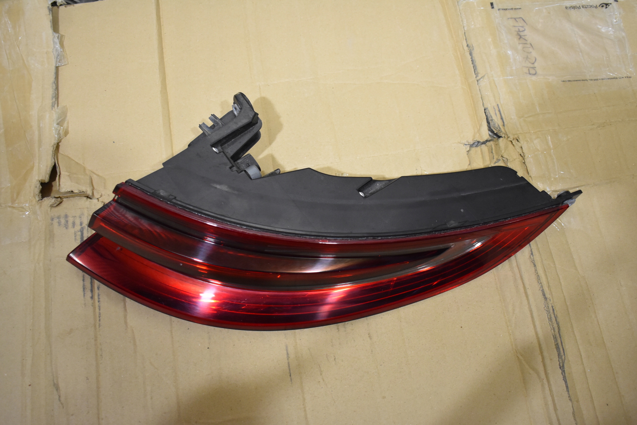 IDEALNA light rear right PORSCHE PANAMERA 971 1