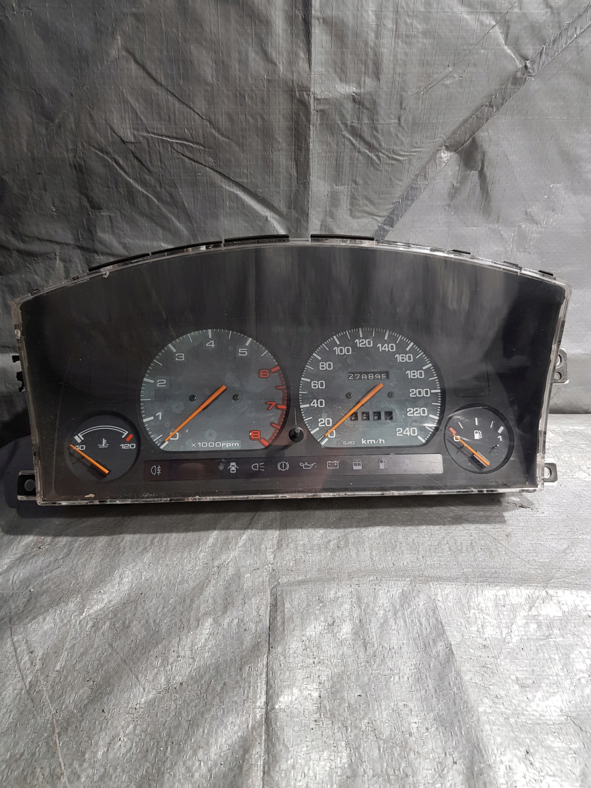 dials MAZDA 626 2.2B GR97G