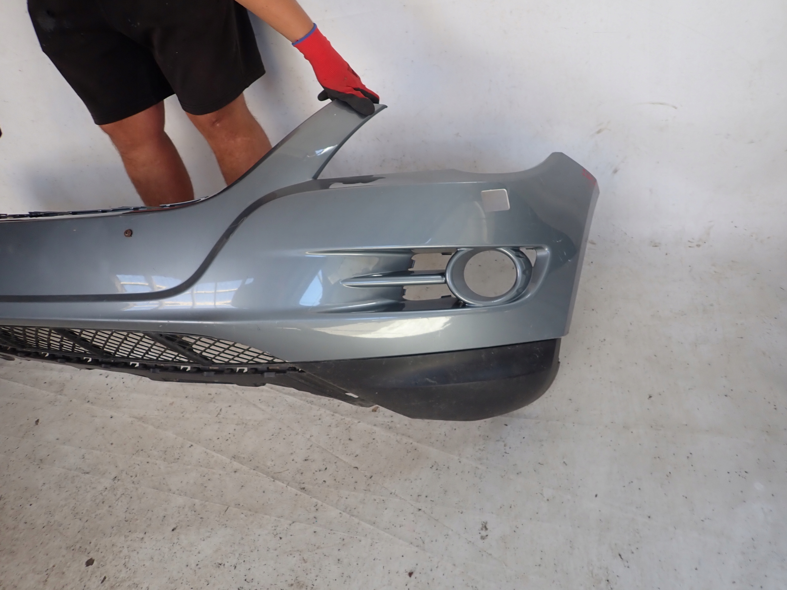 VW TIGUAN and 1 CROSS 07-11 bumper front front washer PDC 5N0807221D
