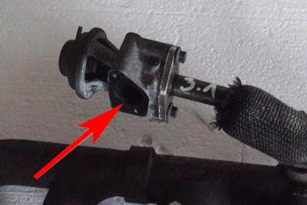 166 Uszczelka EGR CHRYSLER Voyager JEEP Cherokee Producent części ADITECH