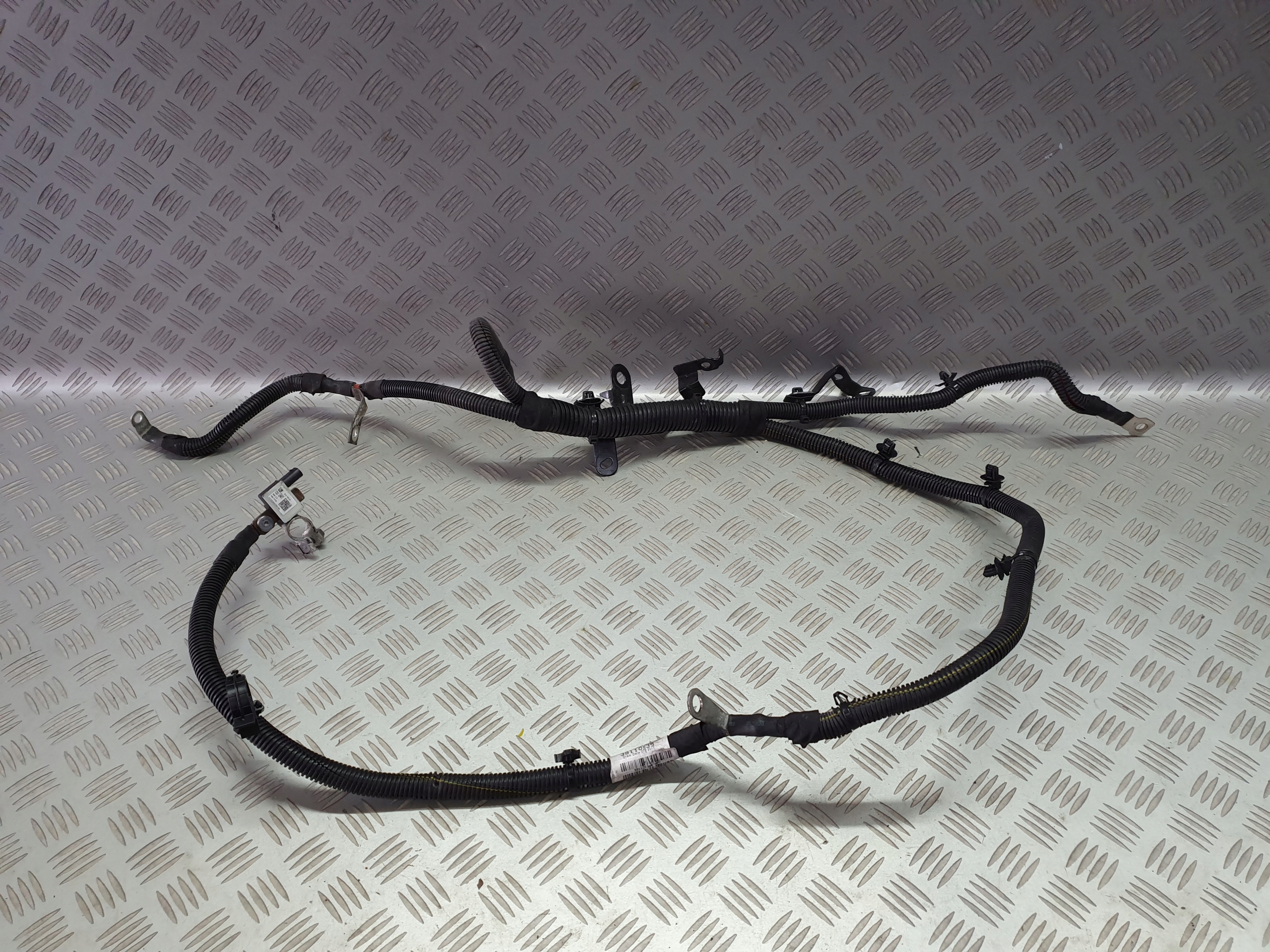 PRZEWOD KLEMA MINUSOWA INSIGNIA B 13520441