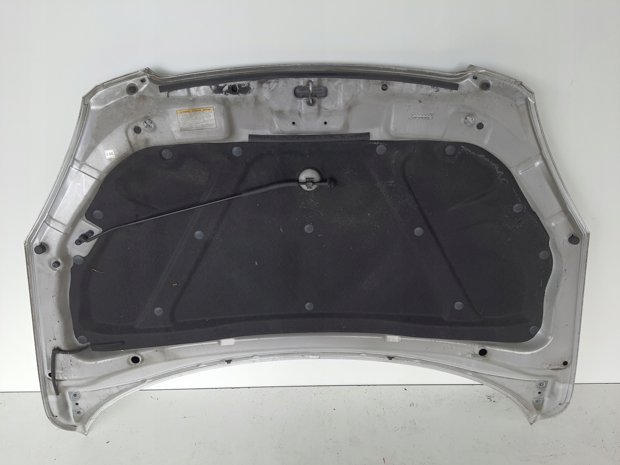 KIA CEED e 06-09 cofano 9S