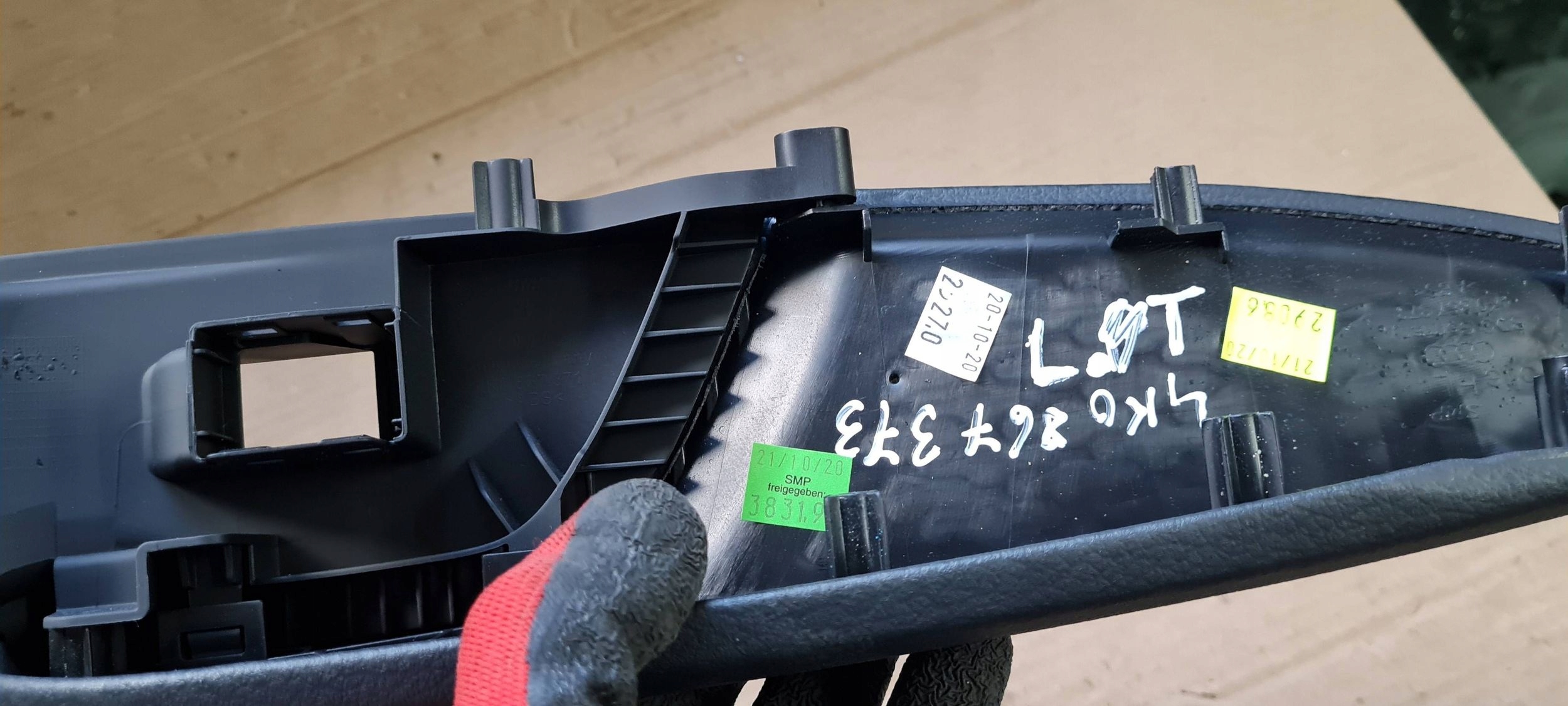 A6 C8 4K handle armrest door left rear part 4K0867373