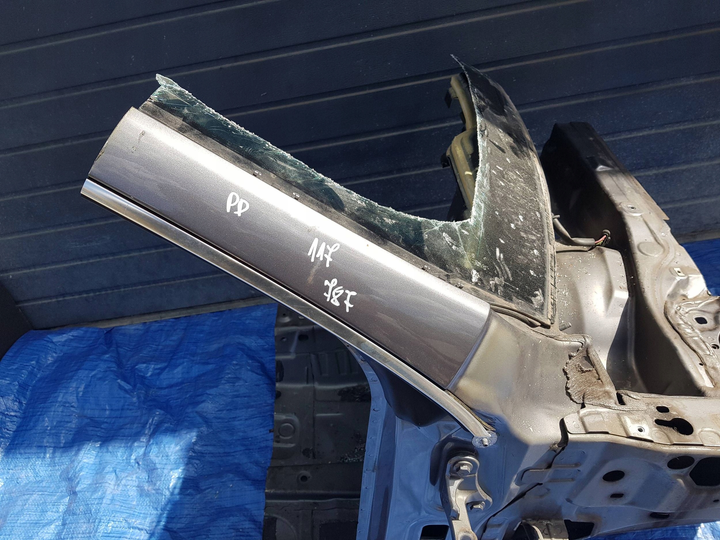 quarter placement front right Mercedes CLA W117 c787 787