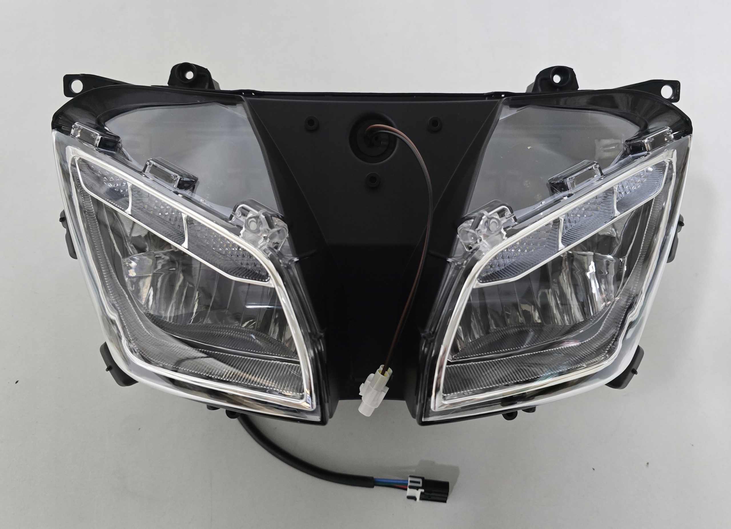 Yamaha Tracer 900 lata 15-20r Lampa Przód Reflektor Led Nowa