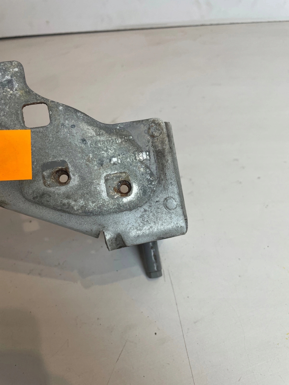 holder console supports right front Renault Clio IV