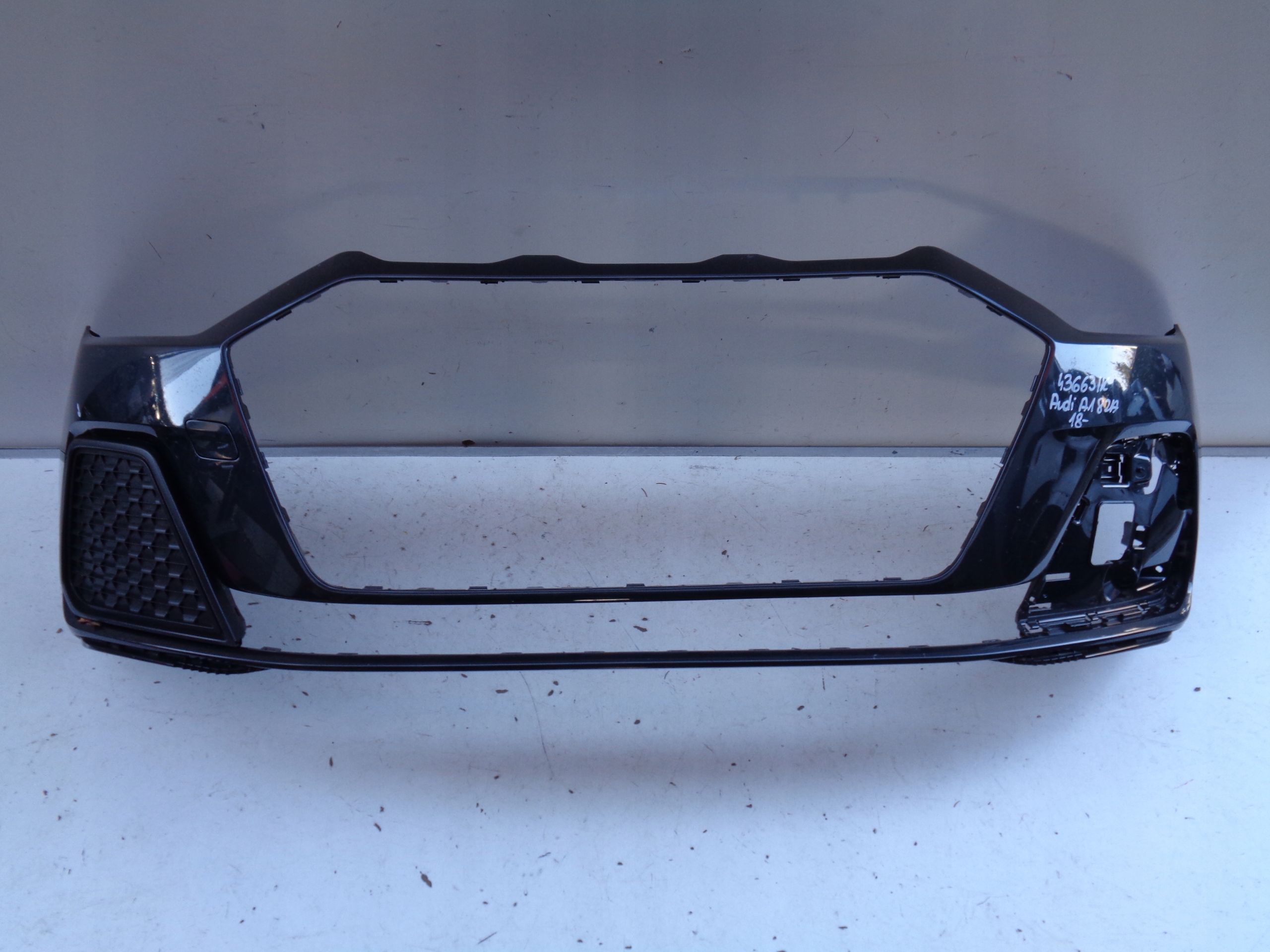 front bumper AUDI A1 II 82A 18- NR 43663