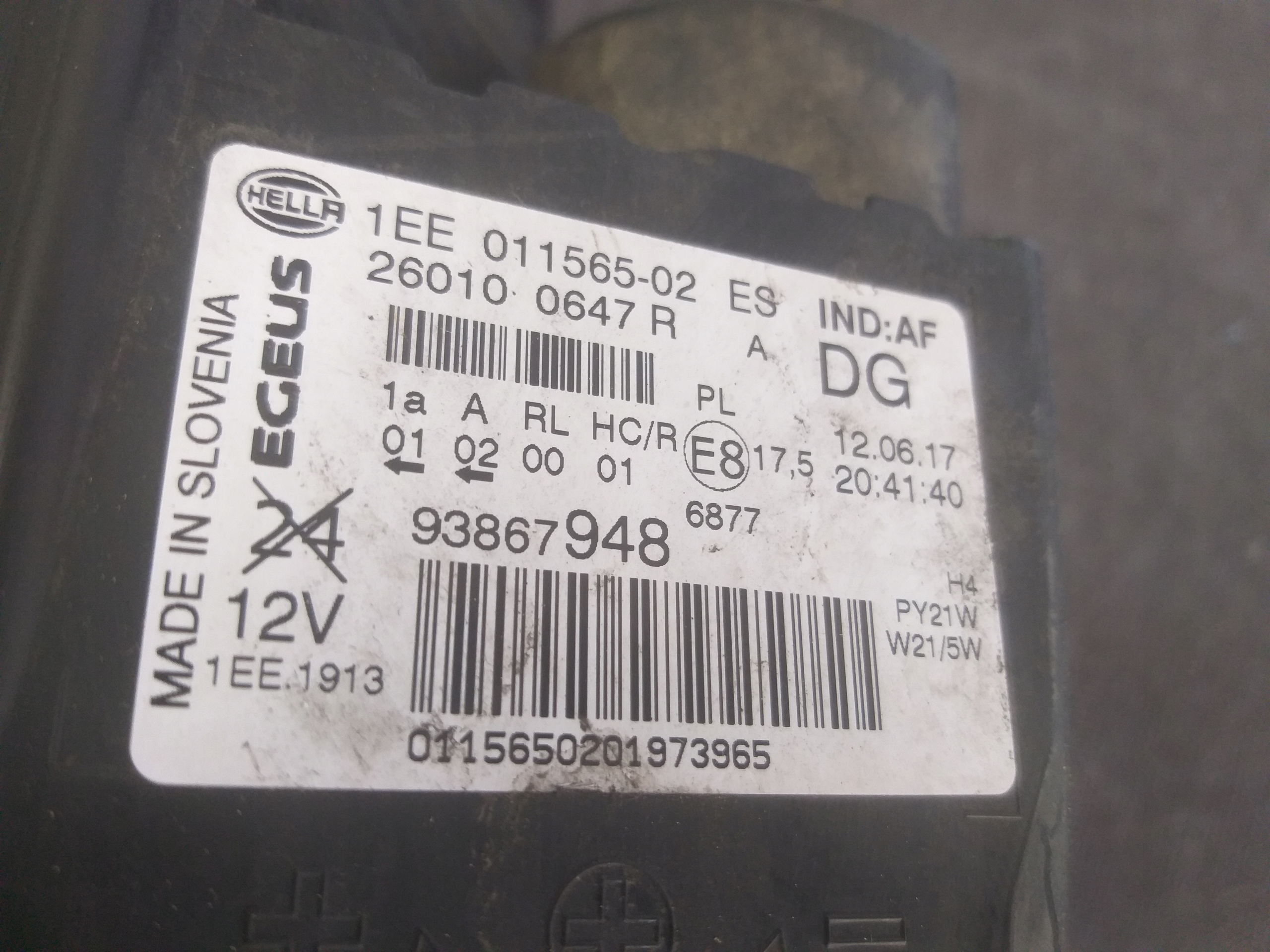 LIGHT FRONT RIGHT OPEL VIVARO B 260100647R