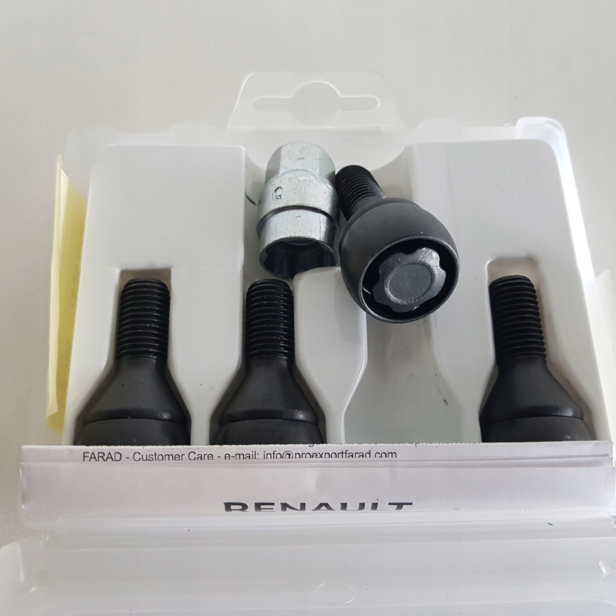 SRUBY ZABEZPIECZAJACE M12 x 1 5 RENAULT CZARNE