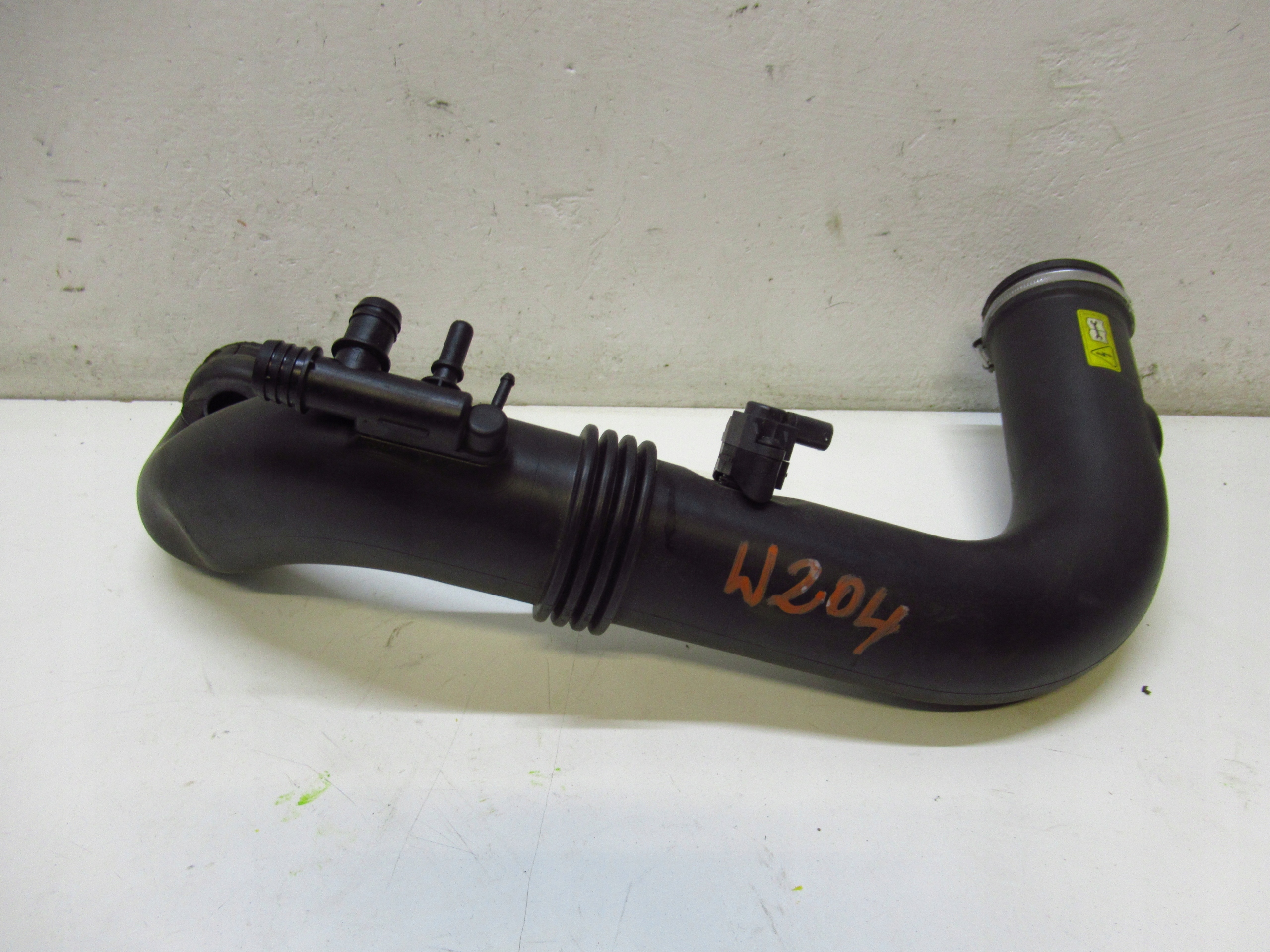 MERCEDES W204 1.8 hose pipe PRZWOD air