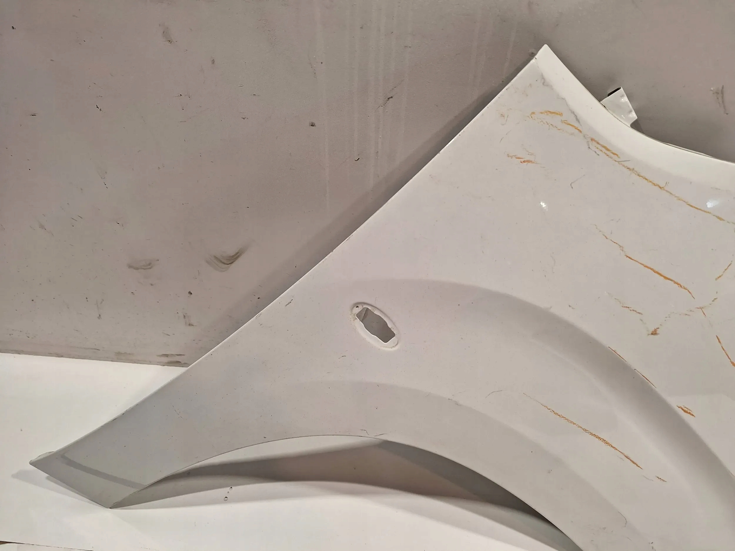 fender front right Citroen Berlingo IV 18