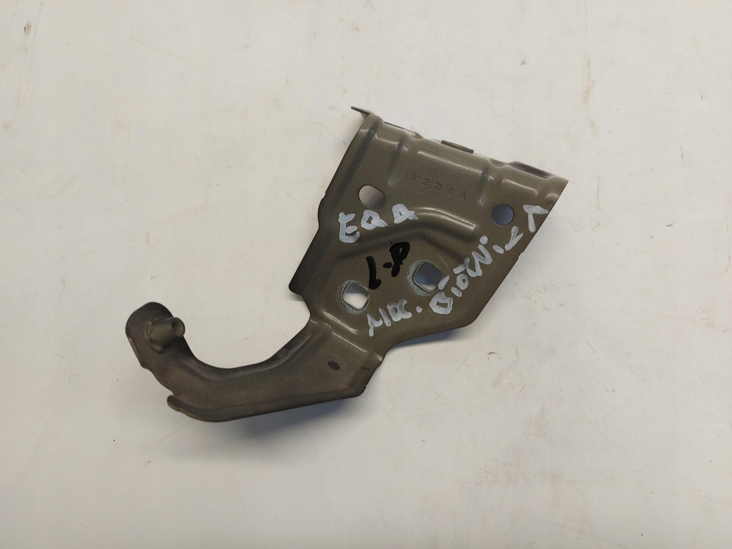 Mercedes EQA 250+ W243, Support plaque Aile Gauche Avant A2478807901