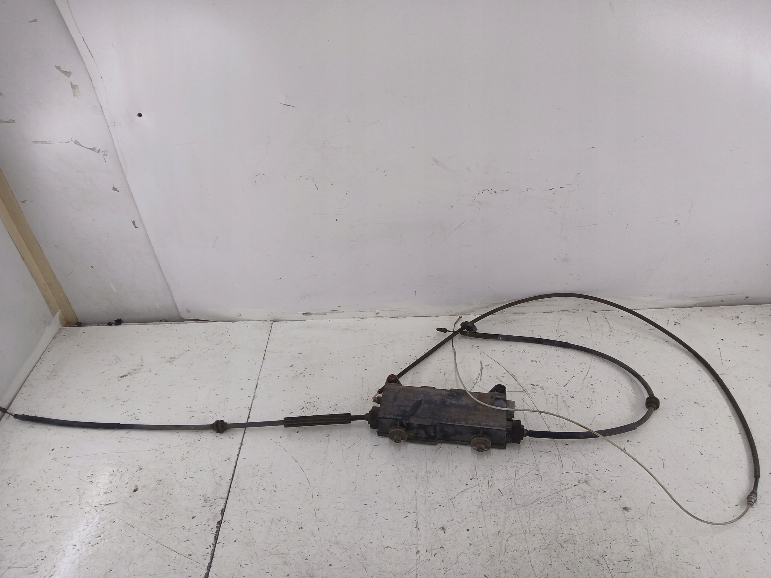 RENAULT VEL SATIS frein électrique électrique 8200451237