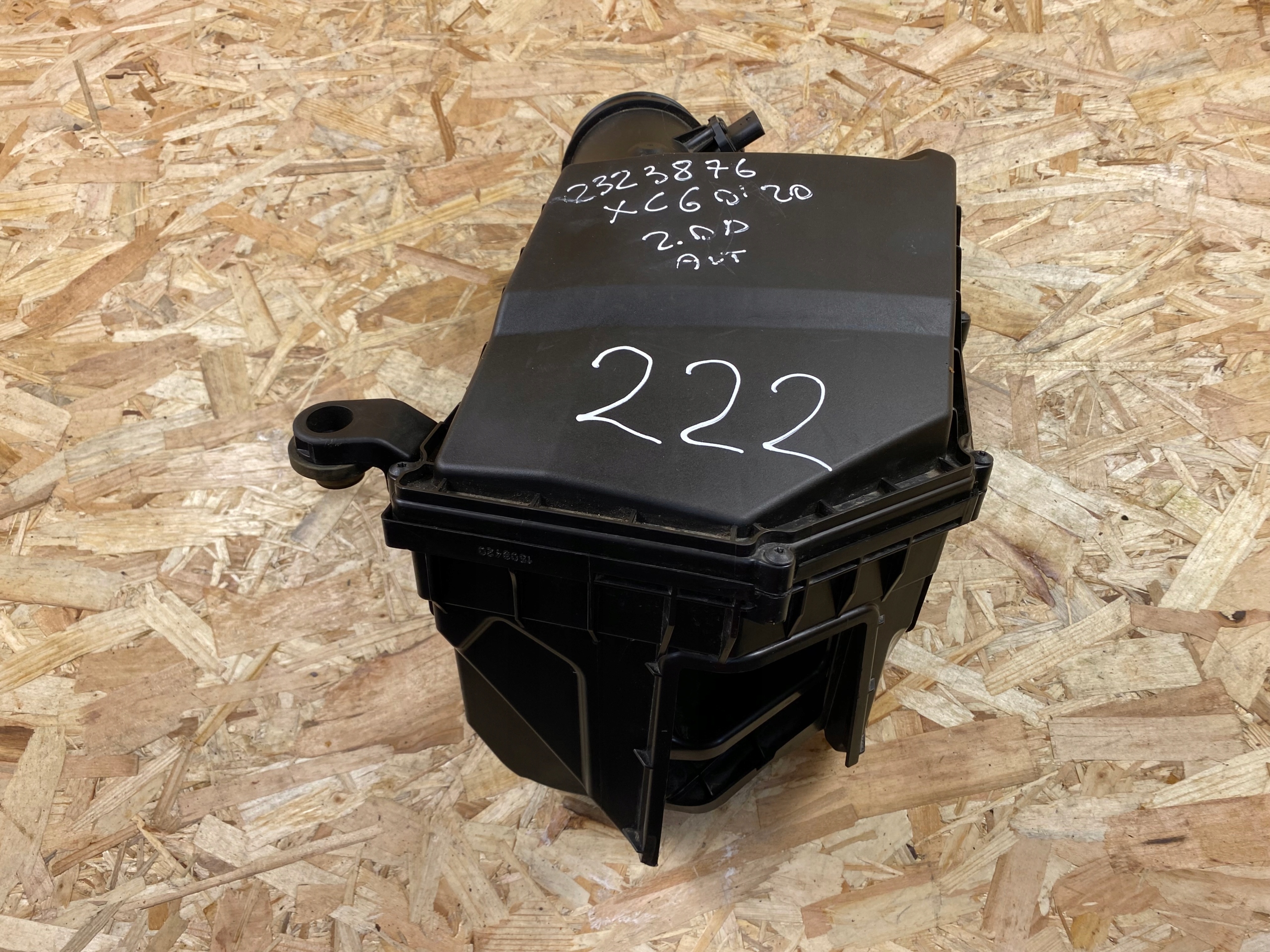 КОРПУС ПОВІТРЯНОГО ФІЛЬТРА VOLVO XC60 II 2.0 B 2017-