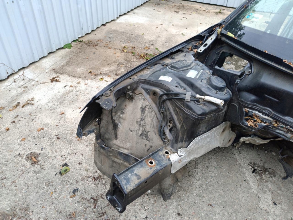 AUDI A4 B8 ĆWIARTKA PODŁUZNICA PRAWA PRZÓD Numer katalogowy części 01
