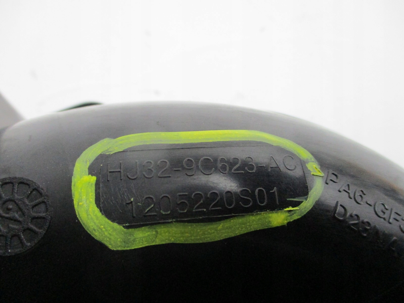 pipe hose RANGE ROVER EVOQUE HJ32-9C623-AC
