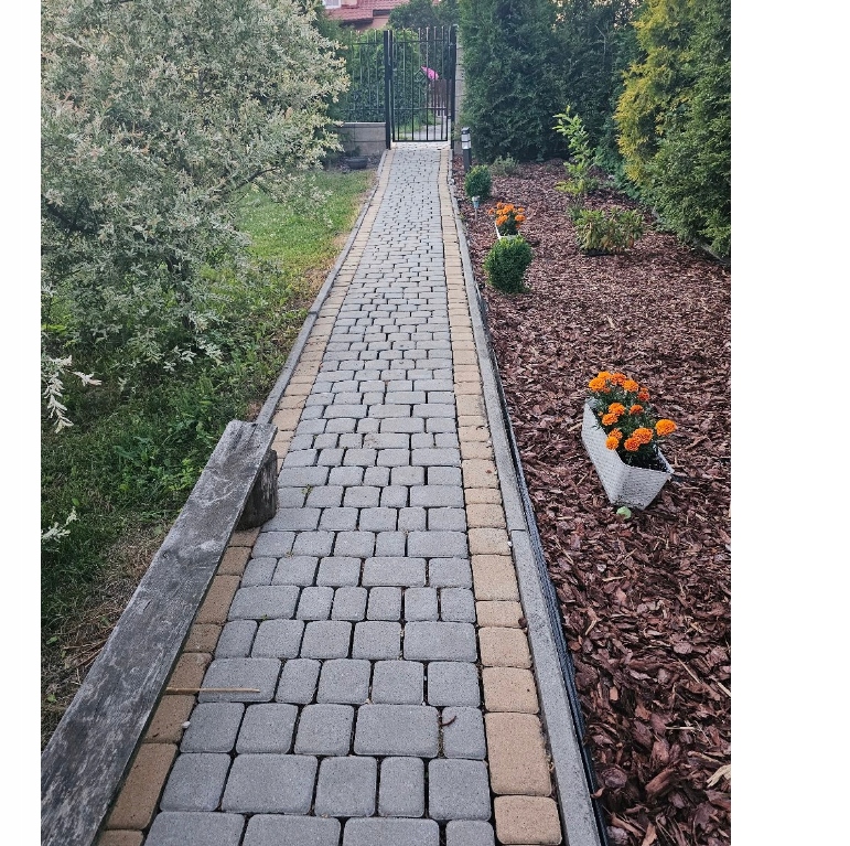 ŚRODEK NA CHWASTY ROUNDUP 360 PLUS GLIFOSAT RANDAP 1L CHWASTOBÓJCZY MOCNY Kod producenta ROUNDUP 360 PLUS GLIFOSAT RANDAP CHWASTY 1L