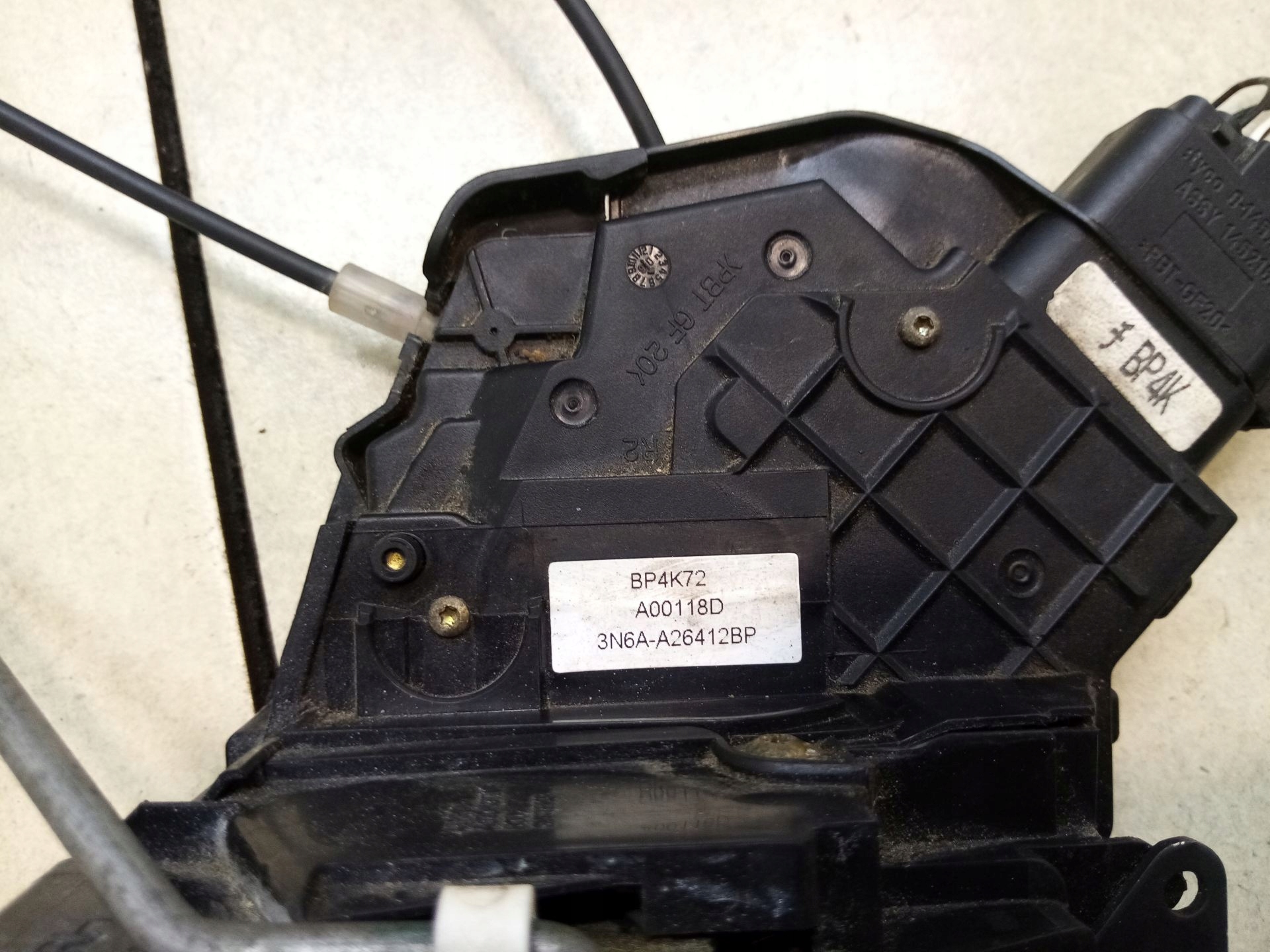 lock door right rear part MAZDA 3 1.6 TDCI