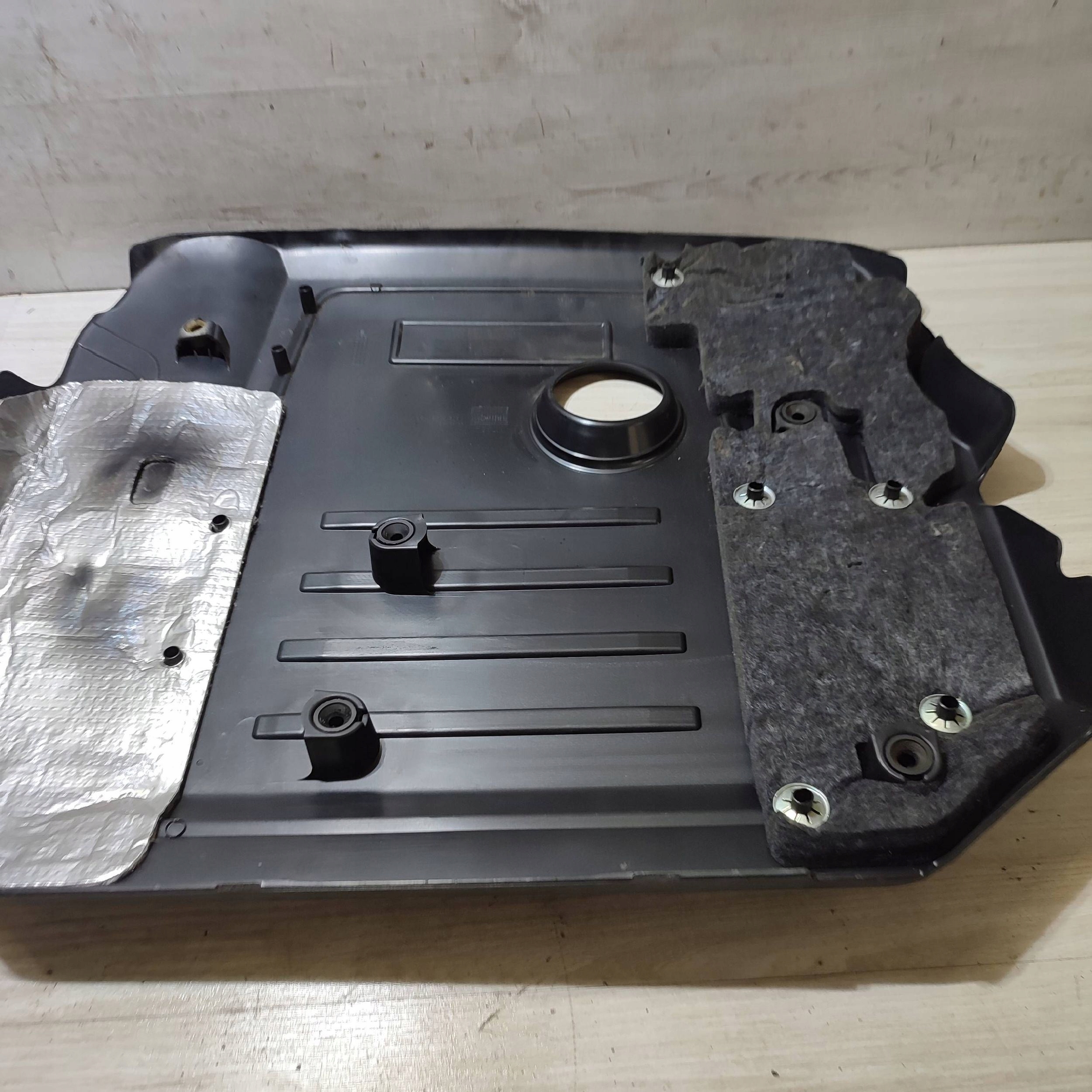 motor cover Jaguar F-Pace GX736A949A