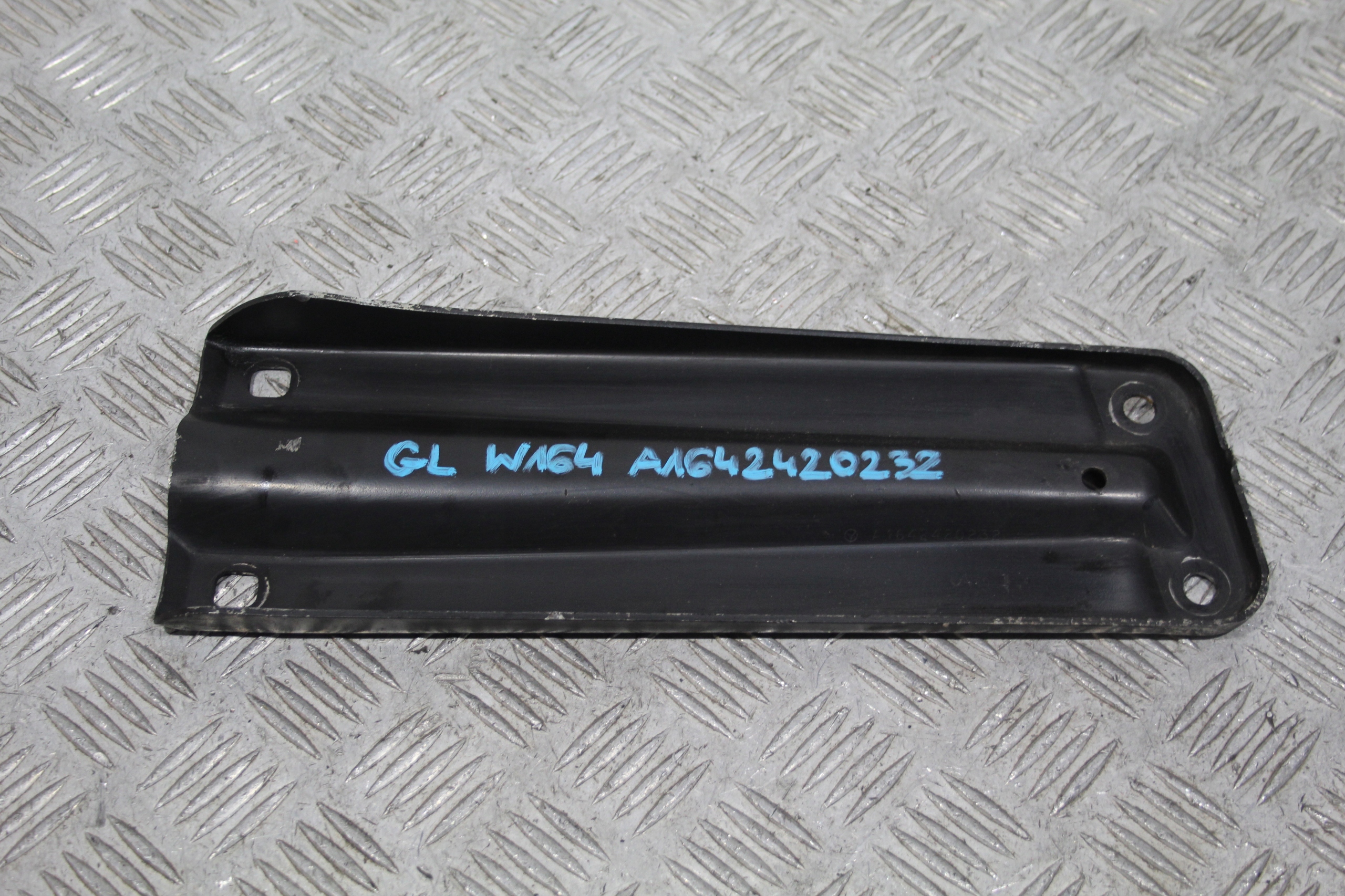 supporto staffa GL W164 X164 A1642420232