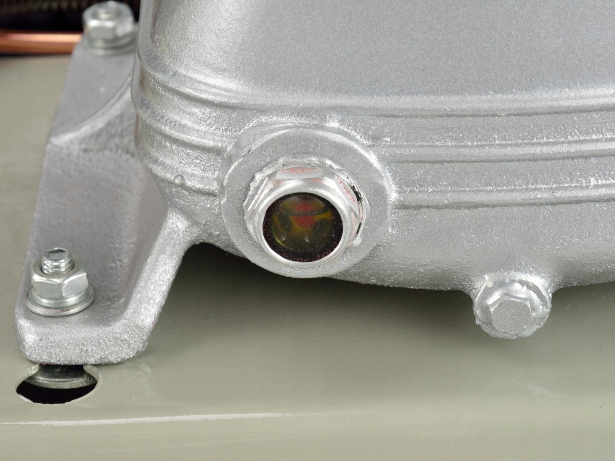 Kompresor typ V 200L 400V Moc silnika 4 KM