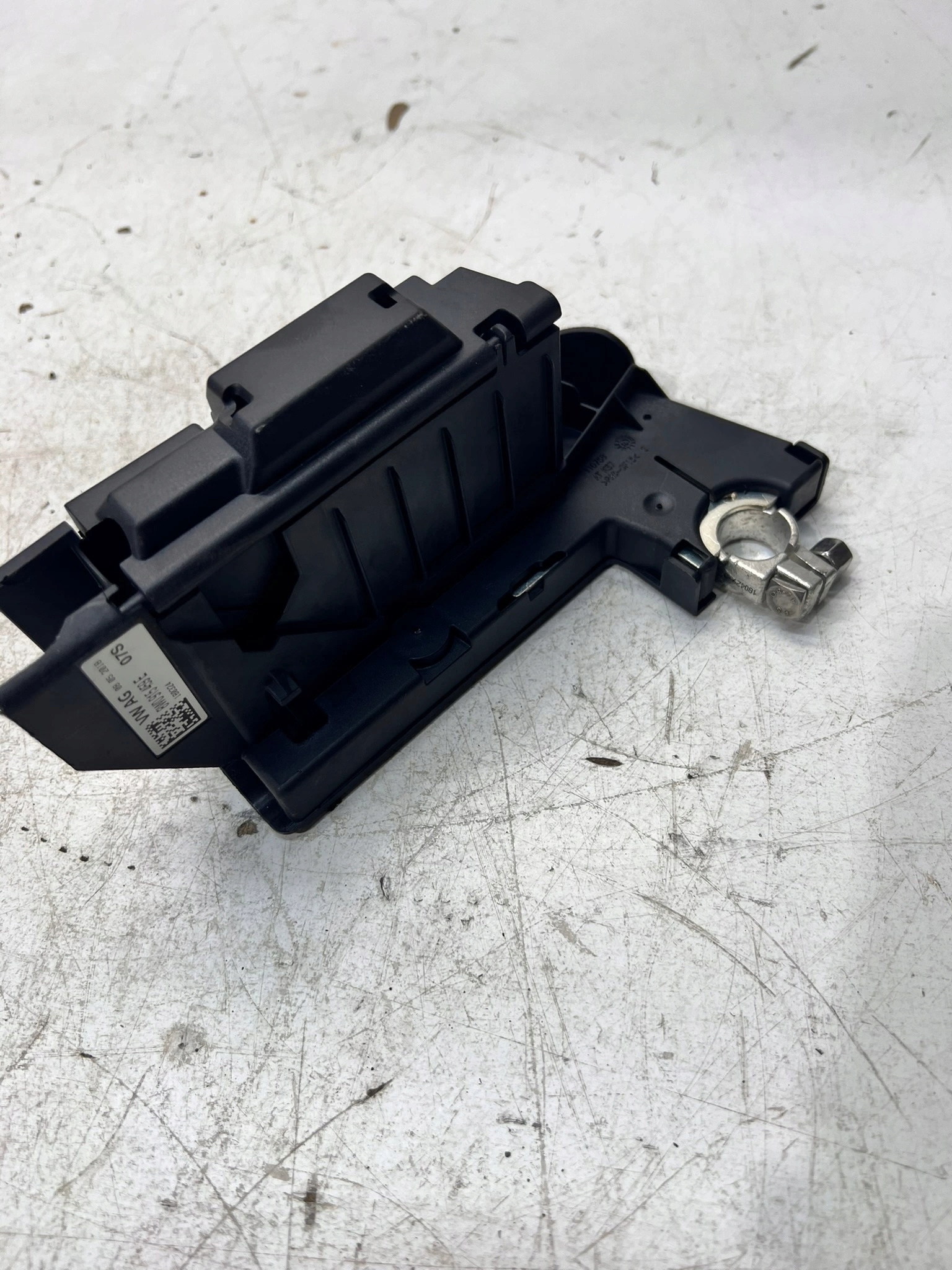 Klemme plus AUDI A4 B9 A5 8W0915459E