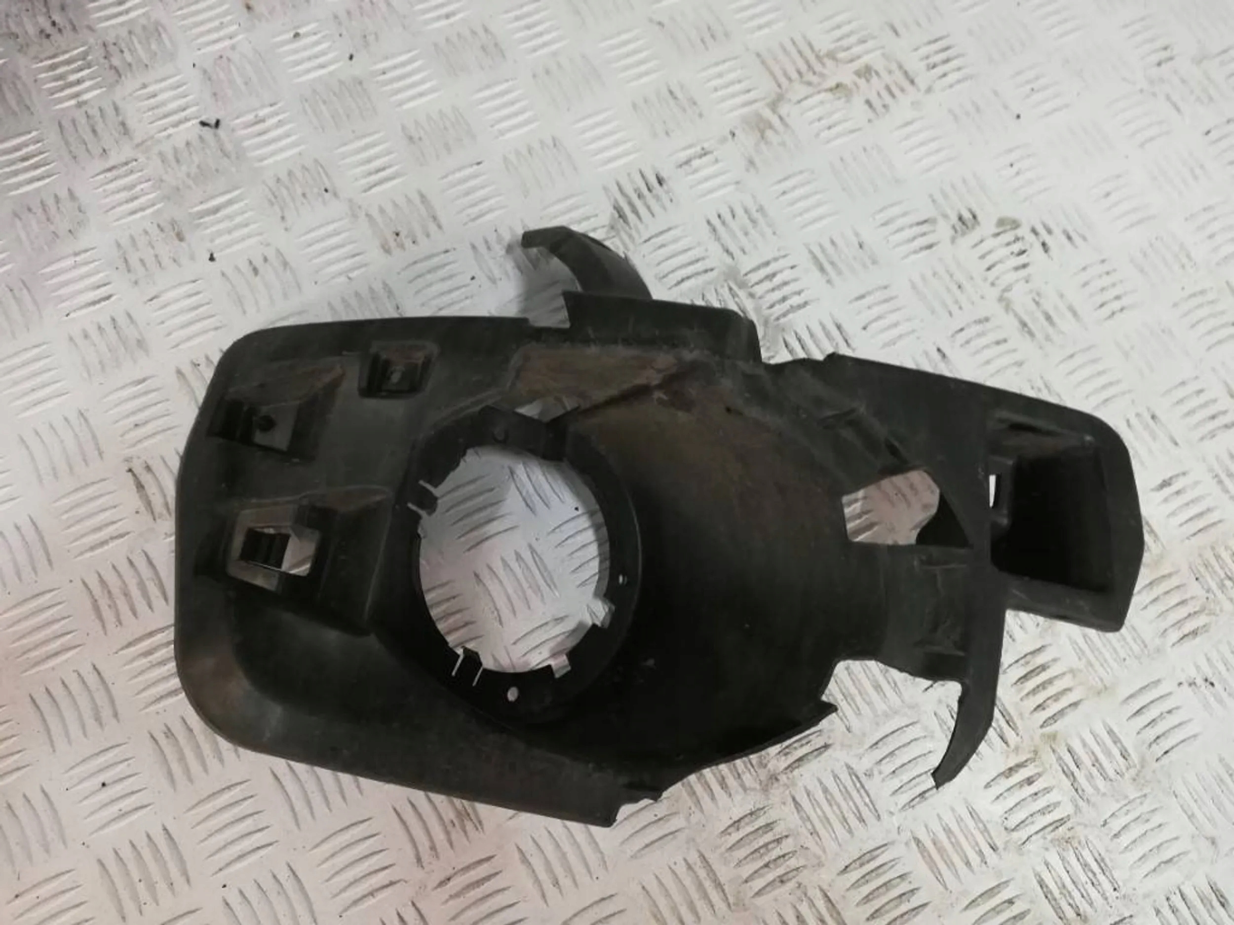 RAMKA HALOGENU PARTNER BERLINGO III LEWA