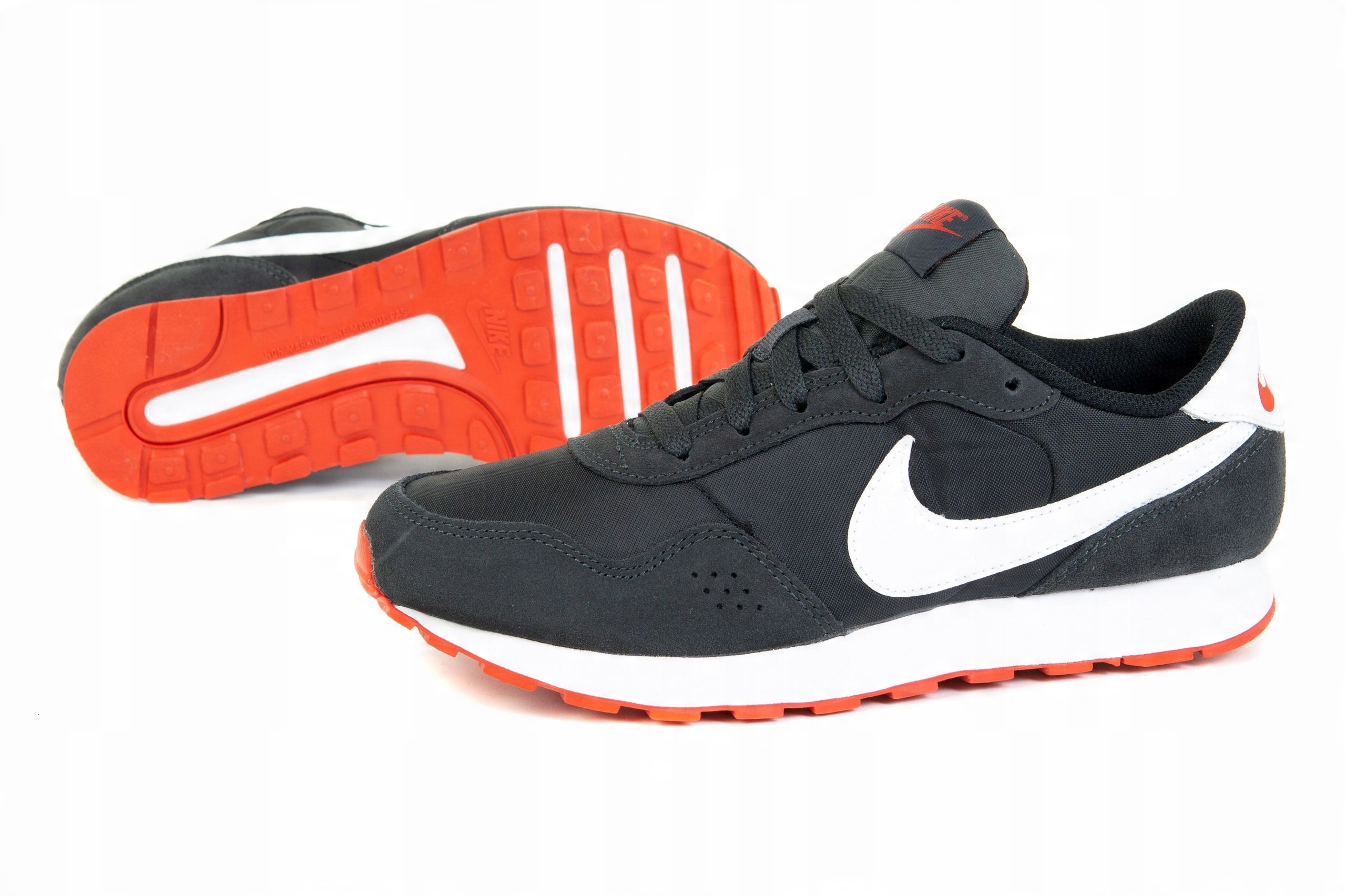 

Buty Nike MD Valiant Junior CN8558-016 R. 36.5