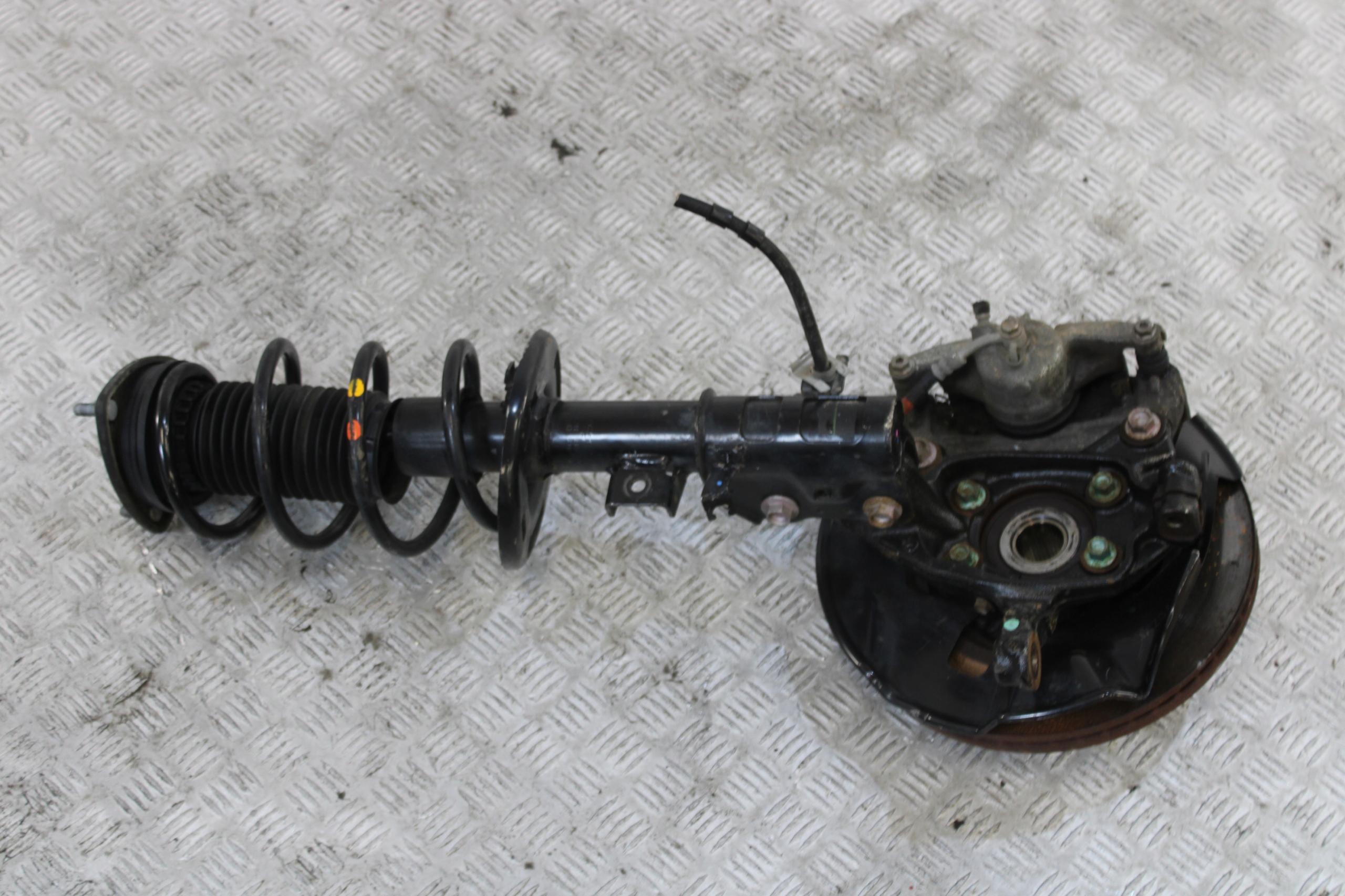 swing McPherson shock absorber left front MAZDA CX3 CX-3 LIFT