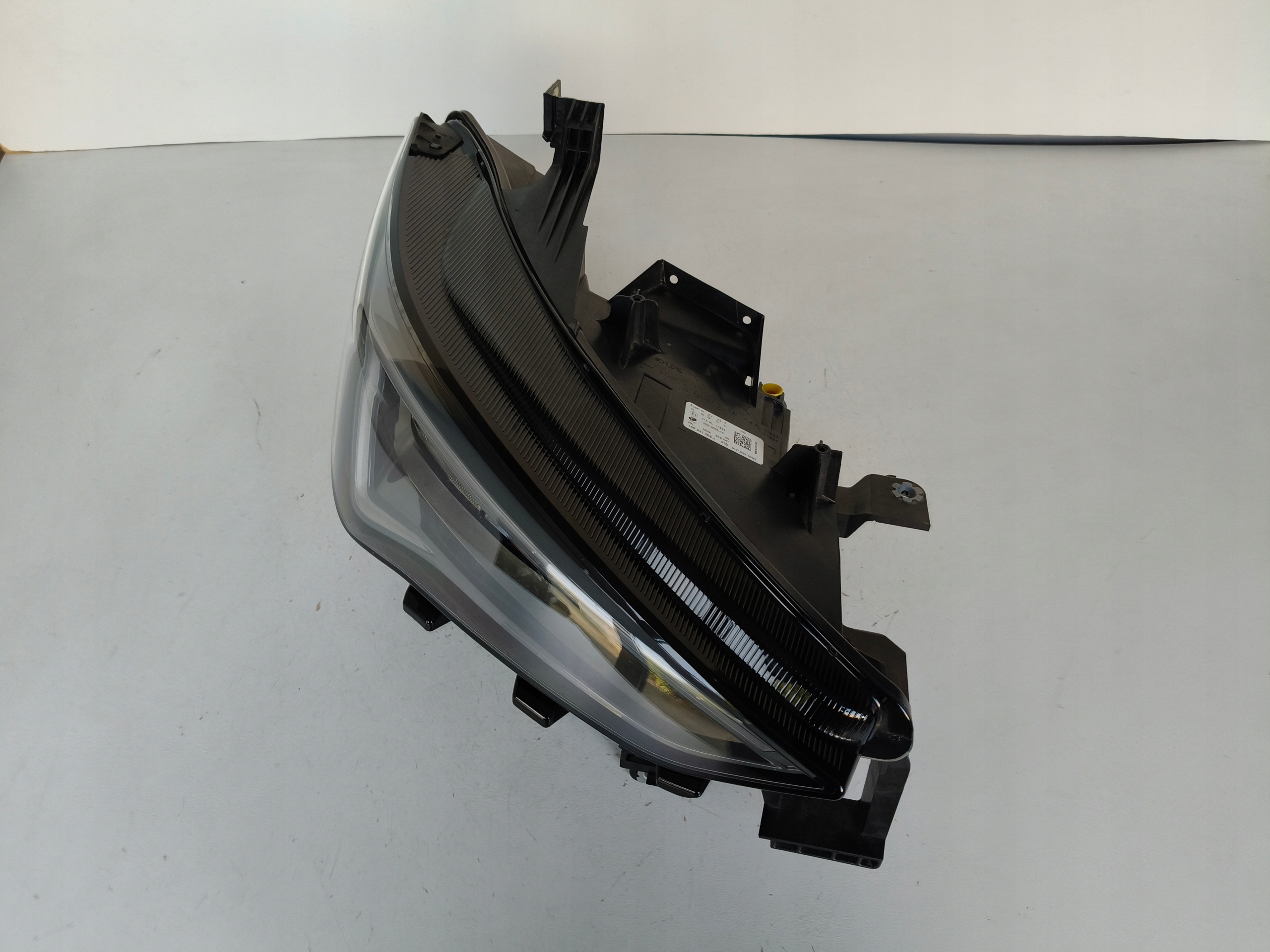 light right REFLEKTOR SEAT CUPRA BORN 10E 21- FULL LED