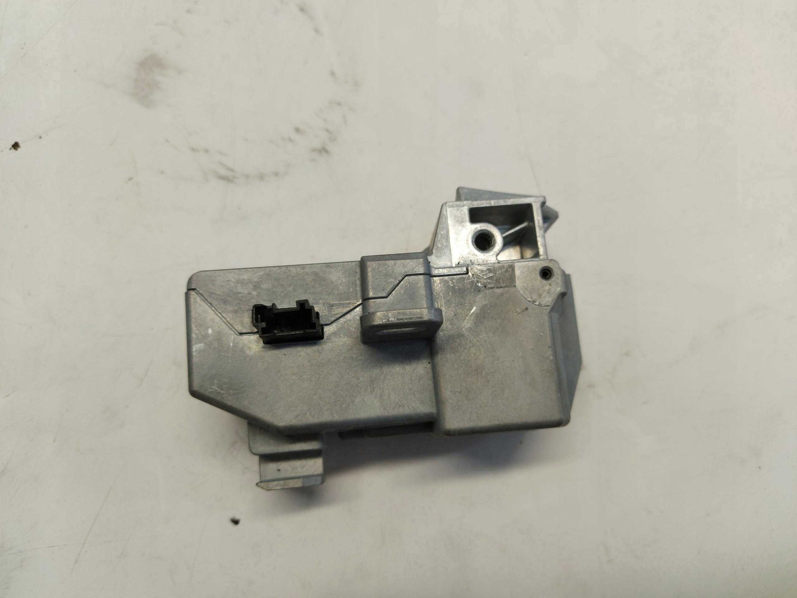 Range Rover VELAR L560 2.0d 2021r blocking steering wheel steering wheel