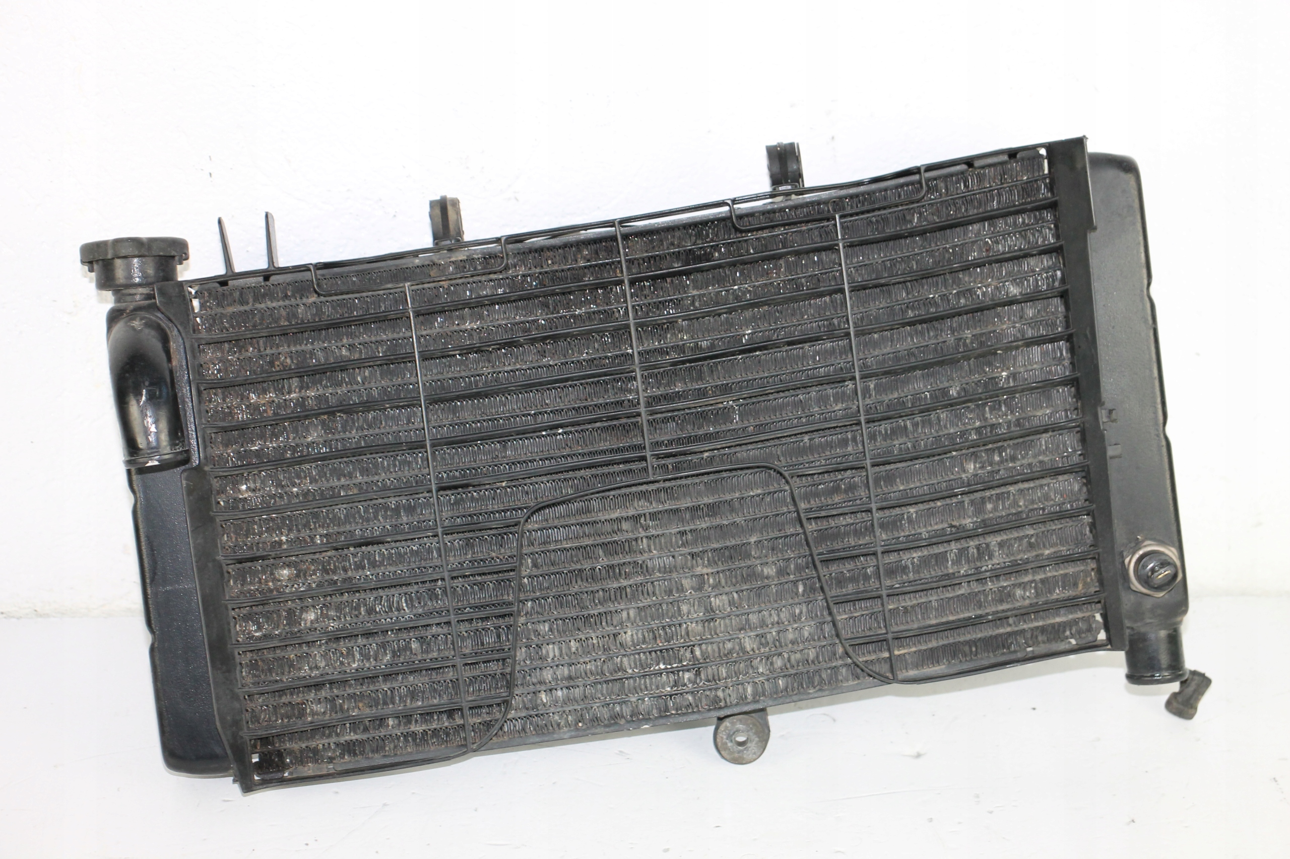 HONDA CBR 900RR SC28 CHŁODNICA WODY + WENTYLATOR