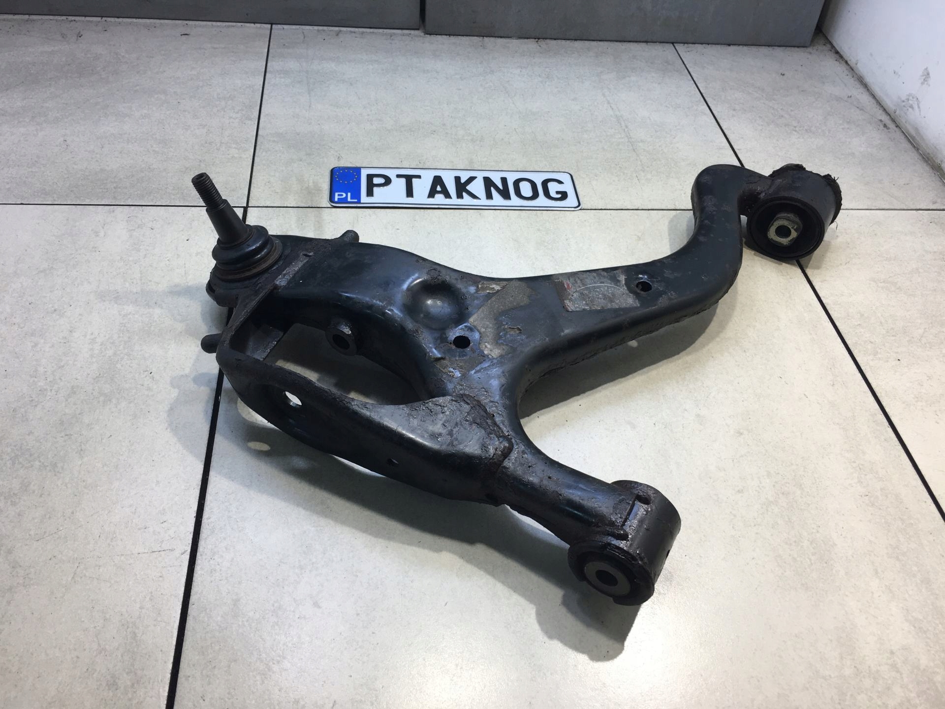 rameno levý předek DISCOVERY III 2.7 TD V6